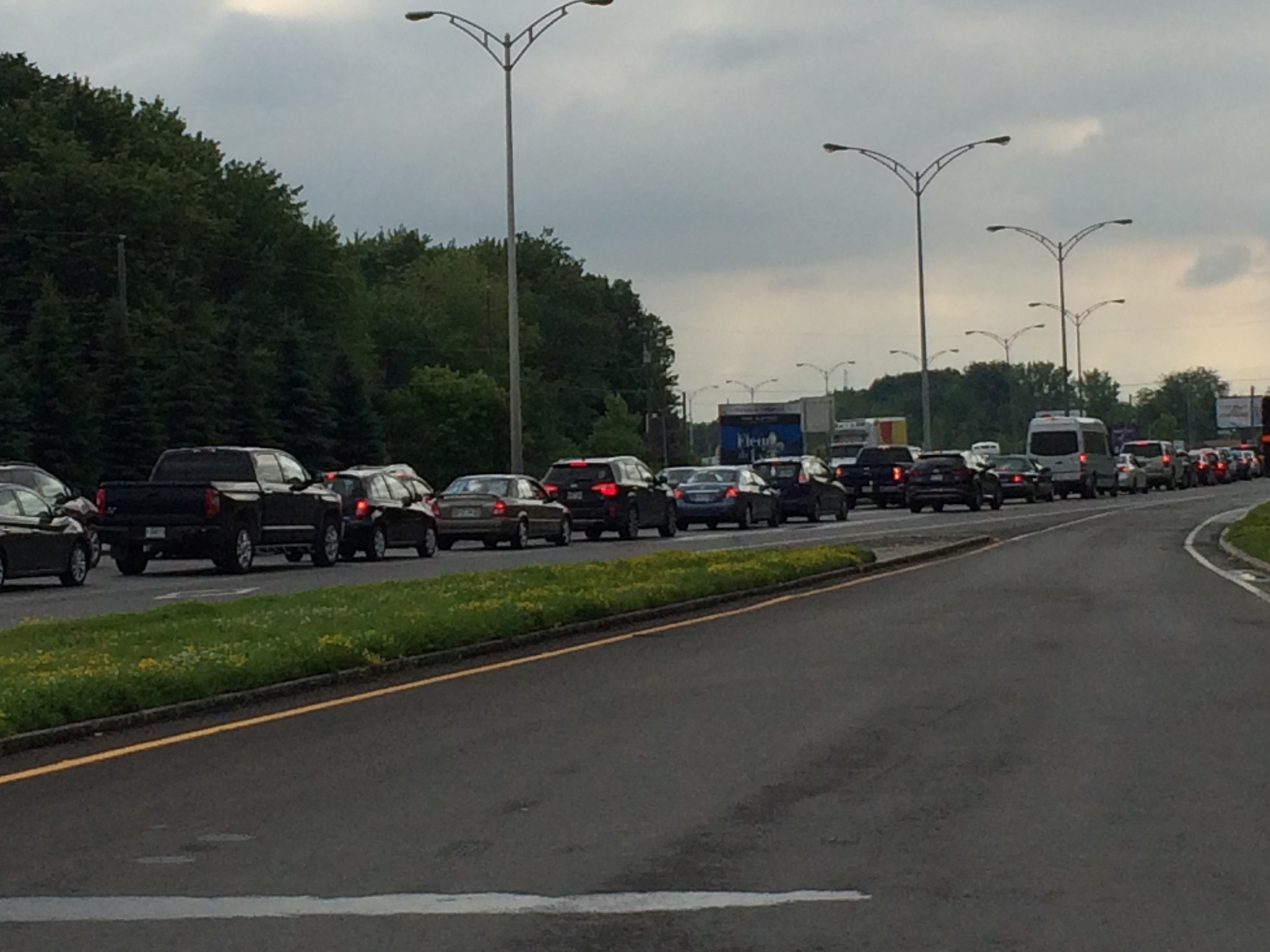 Une partie de la route 138 réduite à une seule voie vers le pont Mercier