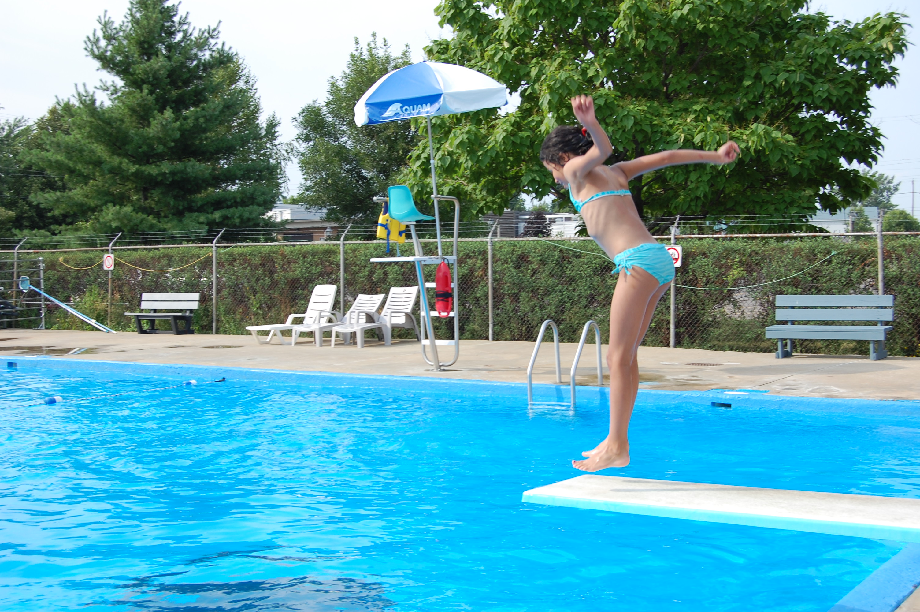 Image illustrant l'article: Les piscines municipales ouvrent