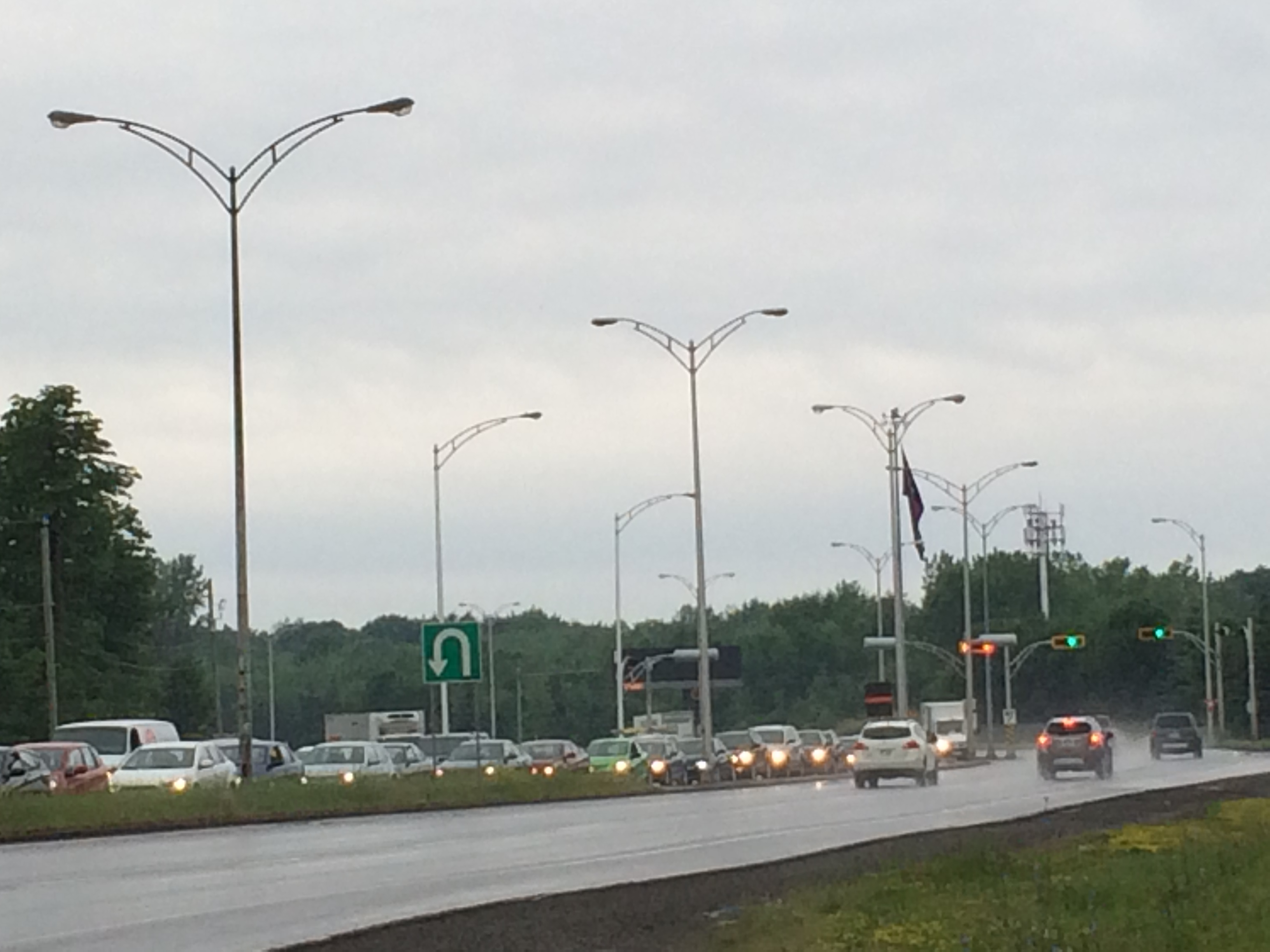 Pénible lundi pour les automobilistes