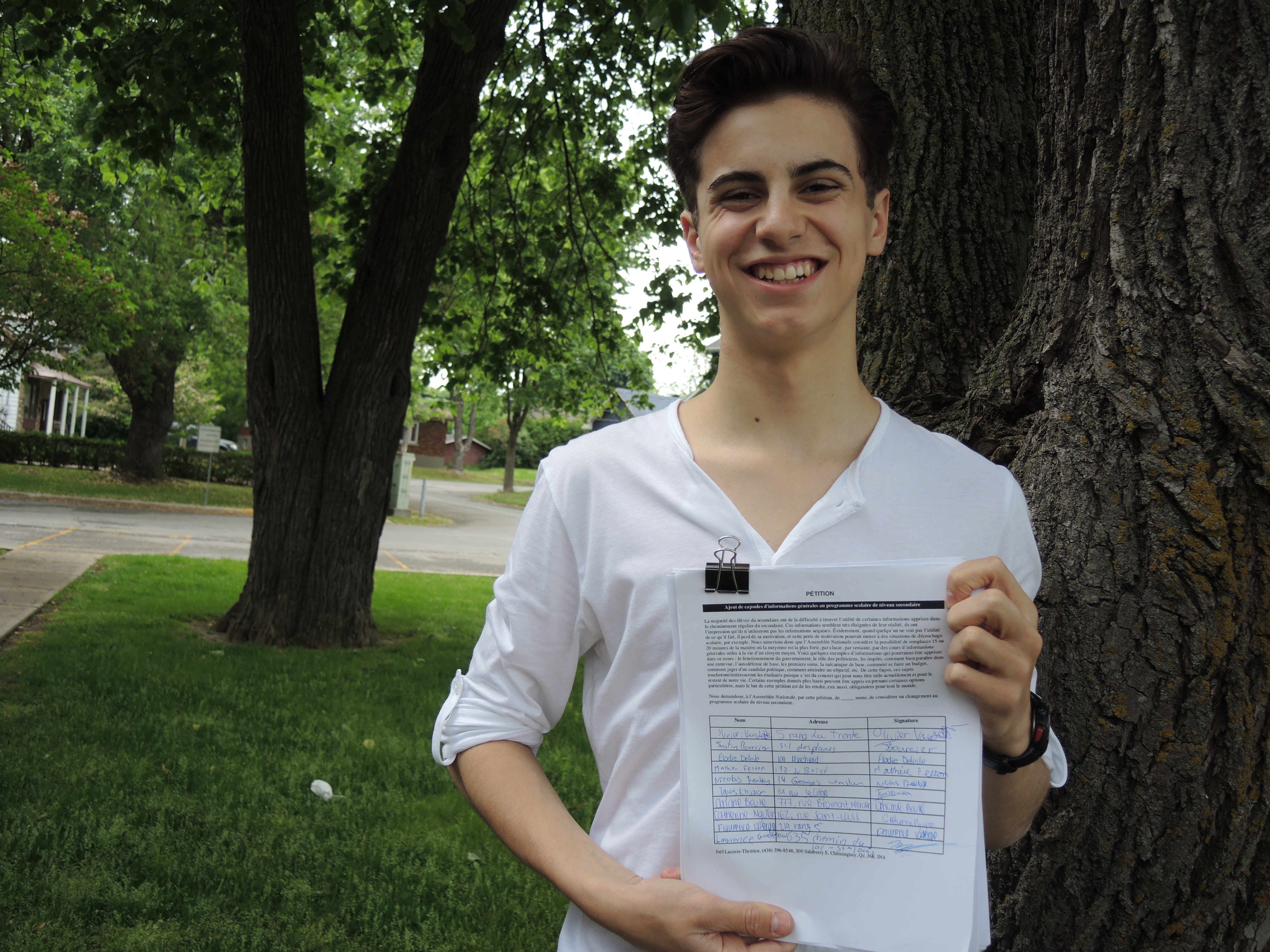 Un adolescent lance une pétition pour des cours «utiles à la vie d’un citoyen» au secondaire