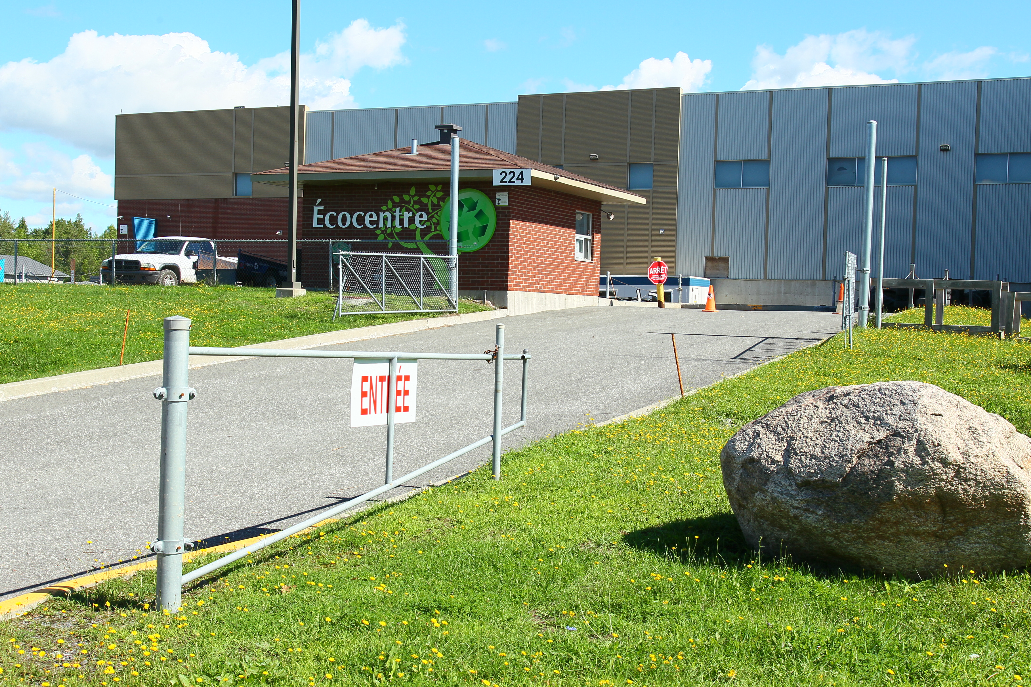 L’Écocentre de Châteauguay doit cesser de numériser les permis de conduire