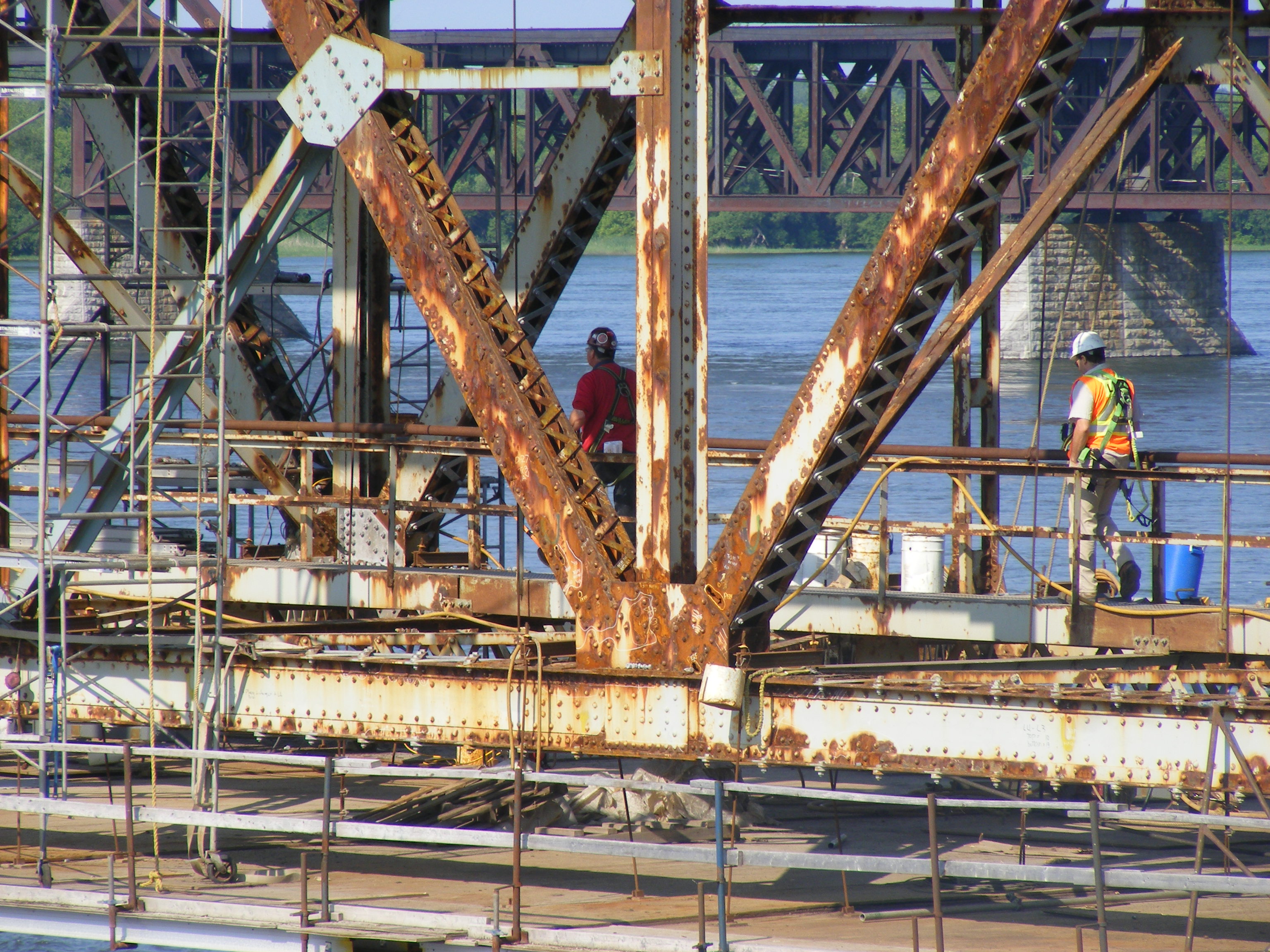 Image illustrant l'article: Offre plus élevée que les estimations pour réparer le pont Honoré-Mercier