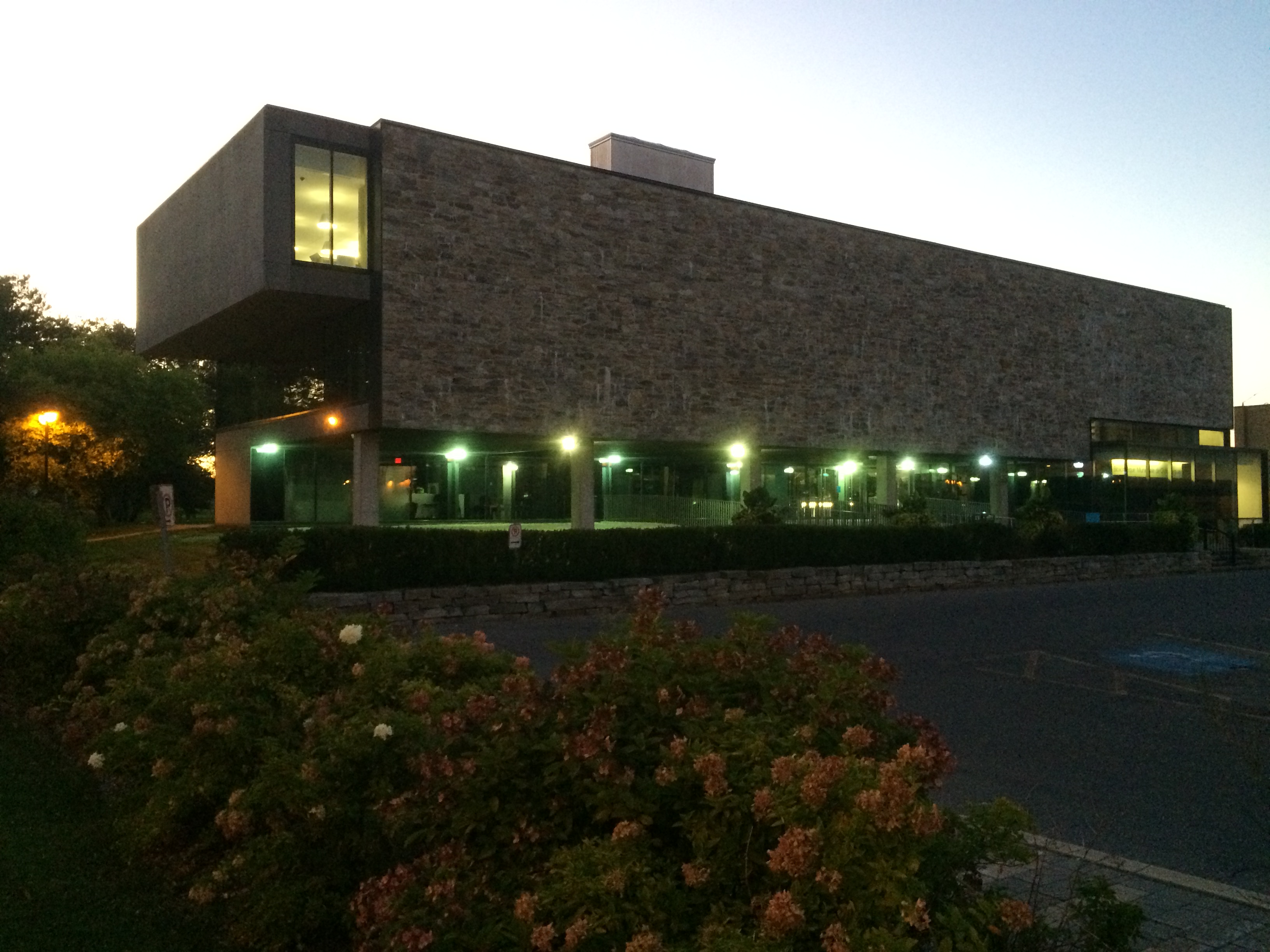 Sexe, insultes et drogue à la bibliothèque municipale