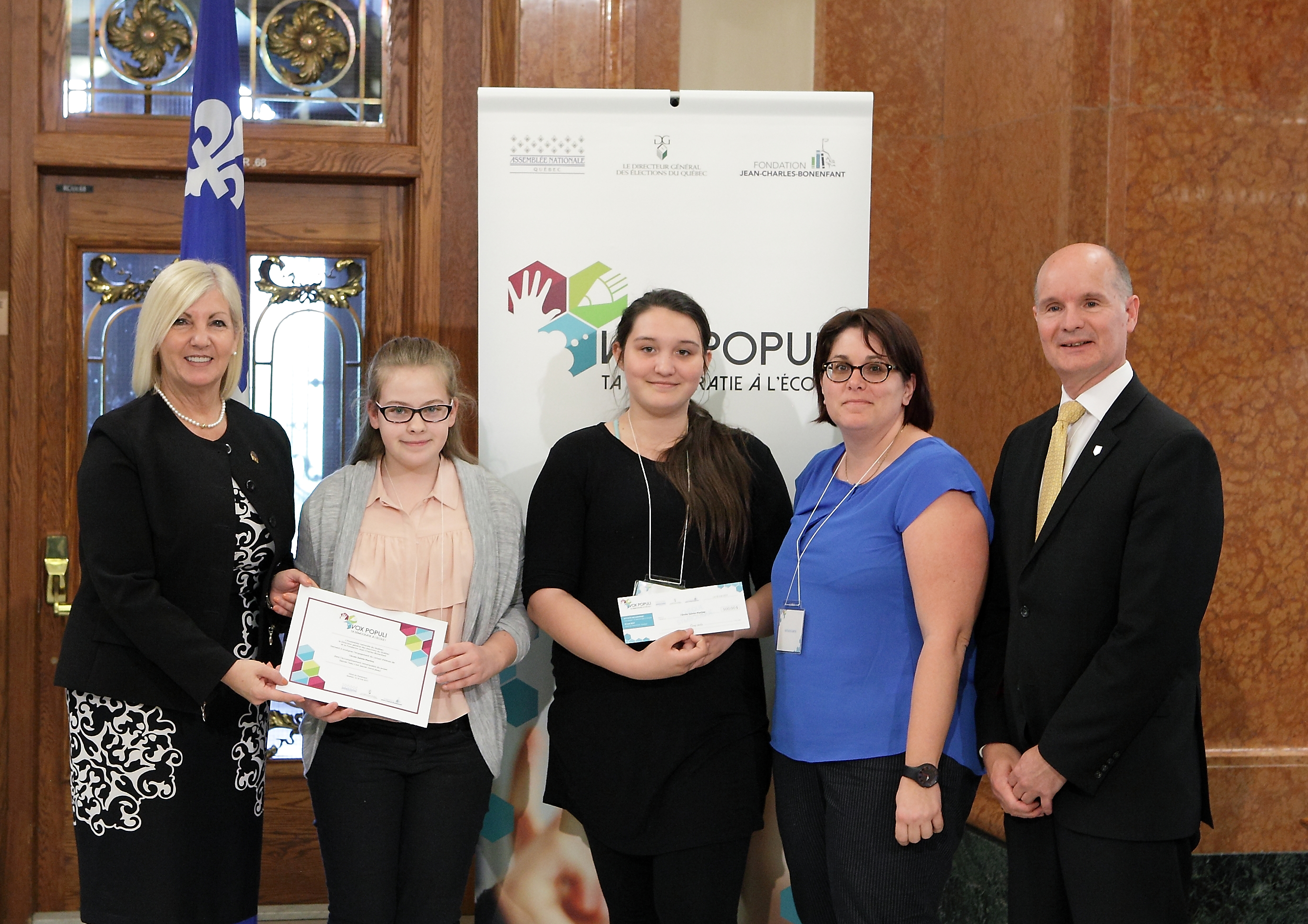 Un projet anti bouteille jetable vaut un prix à l’École Sainte-Martine