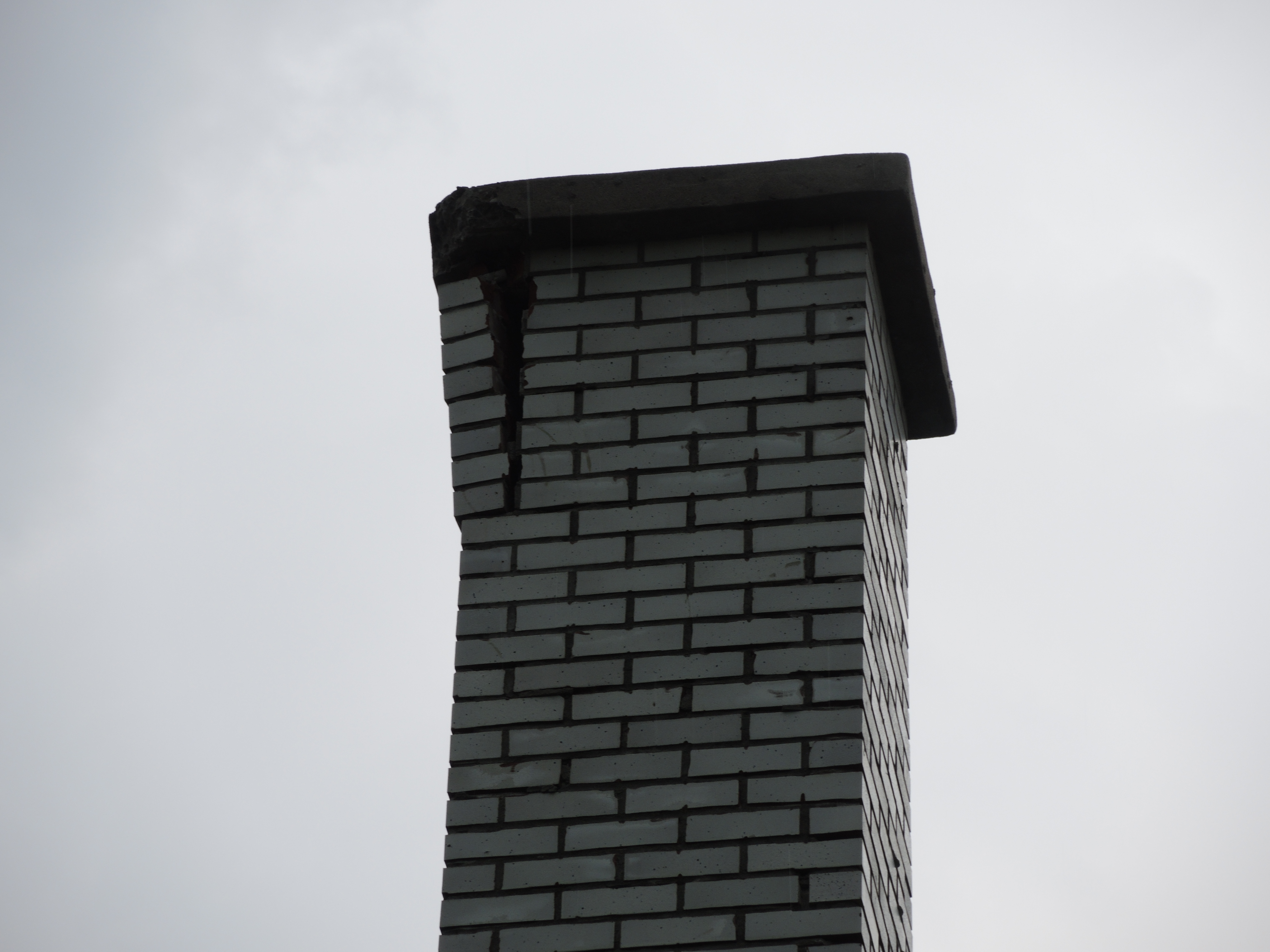 La foudre frappe la cheminée d&rsquo;une maison à Châteauguay