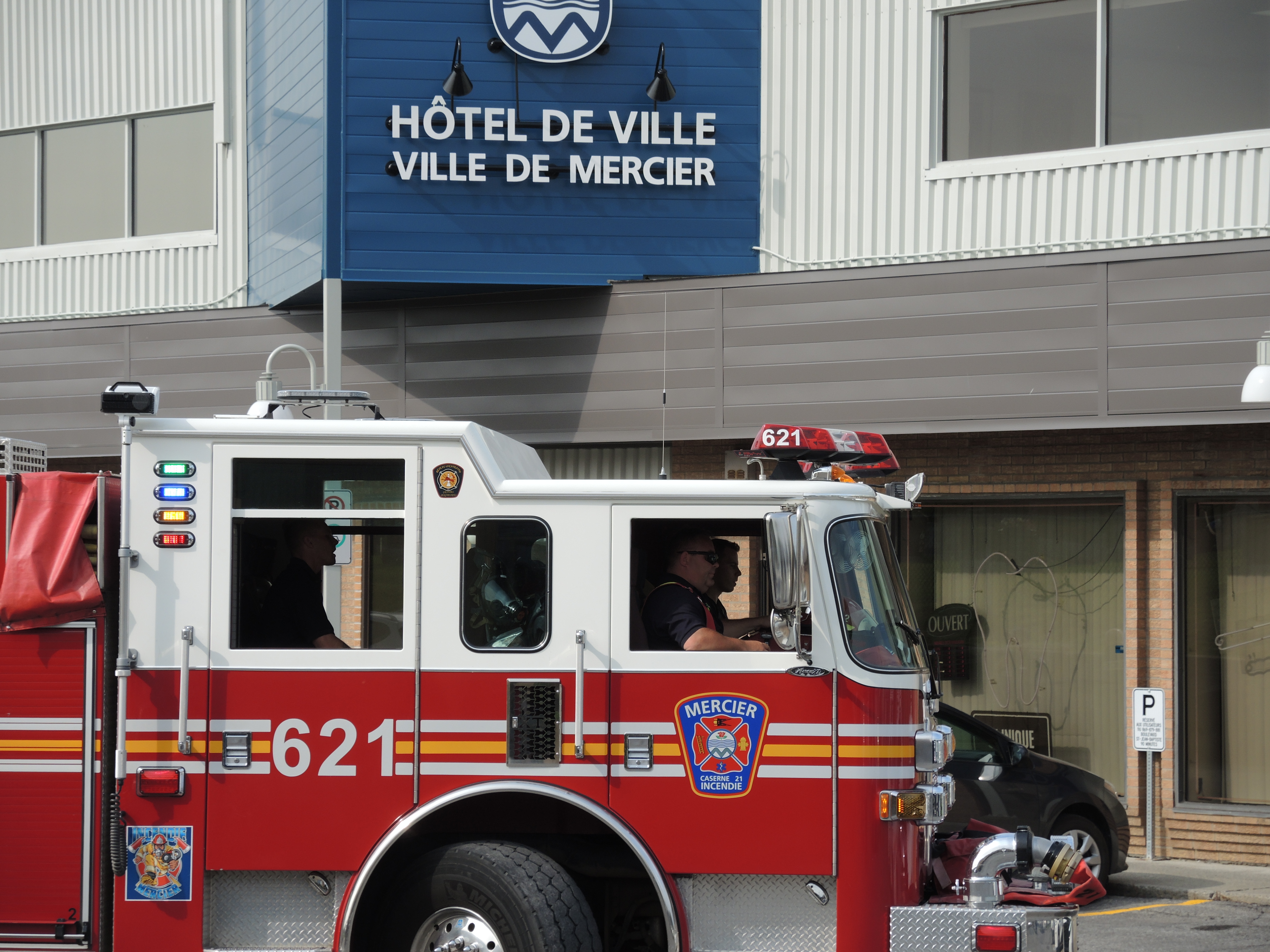Feu de débris à Mercier