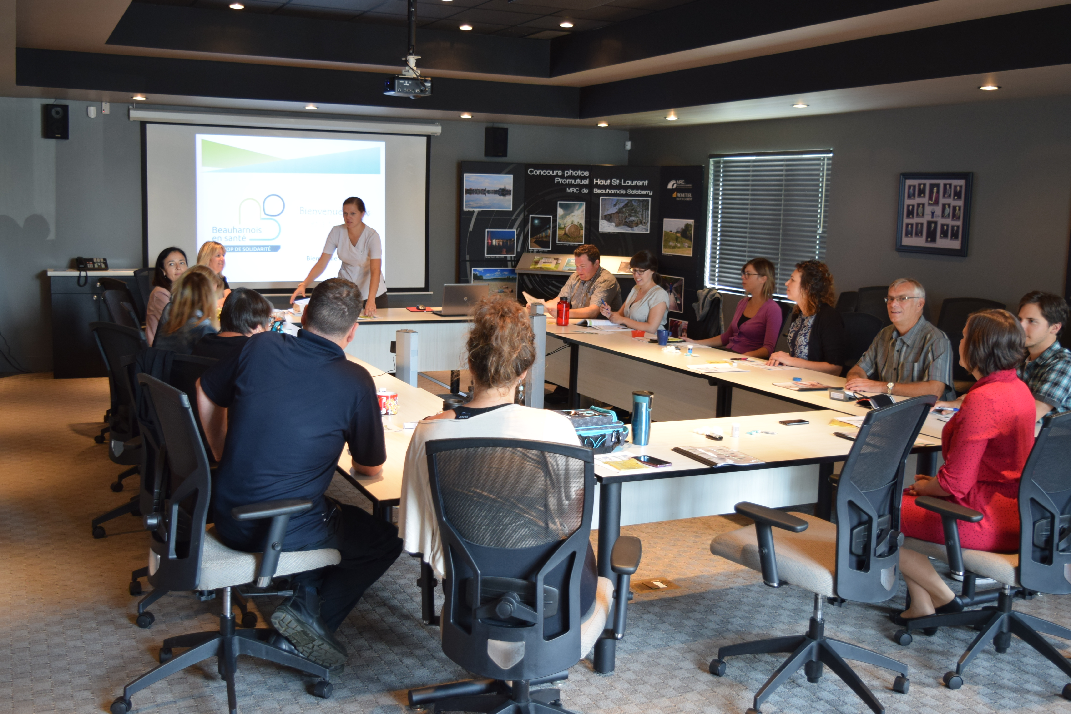 Des employés testent un projet pilote en santé au travail