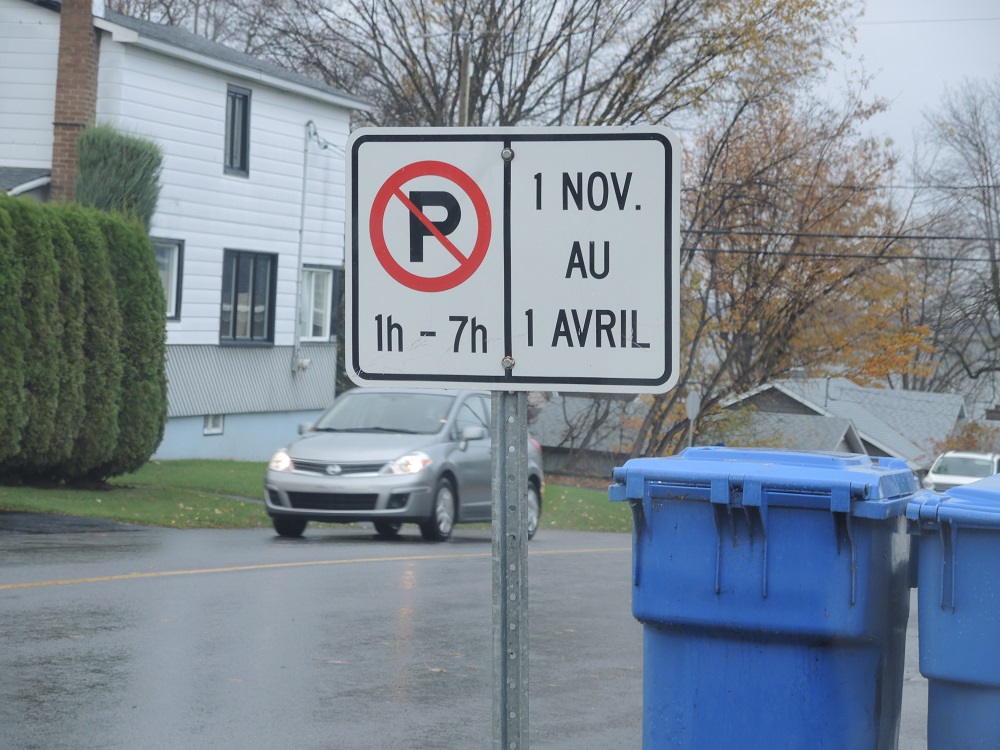 Stationnement de nuit dans les rues interdit