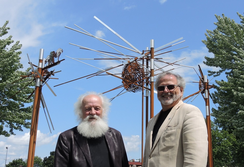 REVUE 2017 JUILLET Une place aux œuvres monumentales inaugurée