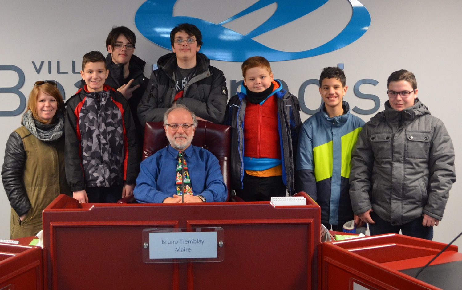 Des élèves reçus à la mairie de Beauharnois