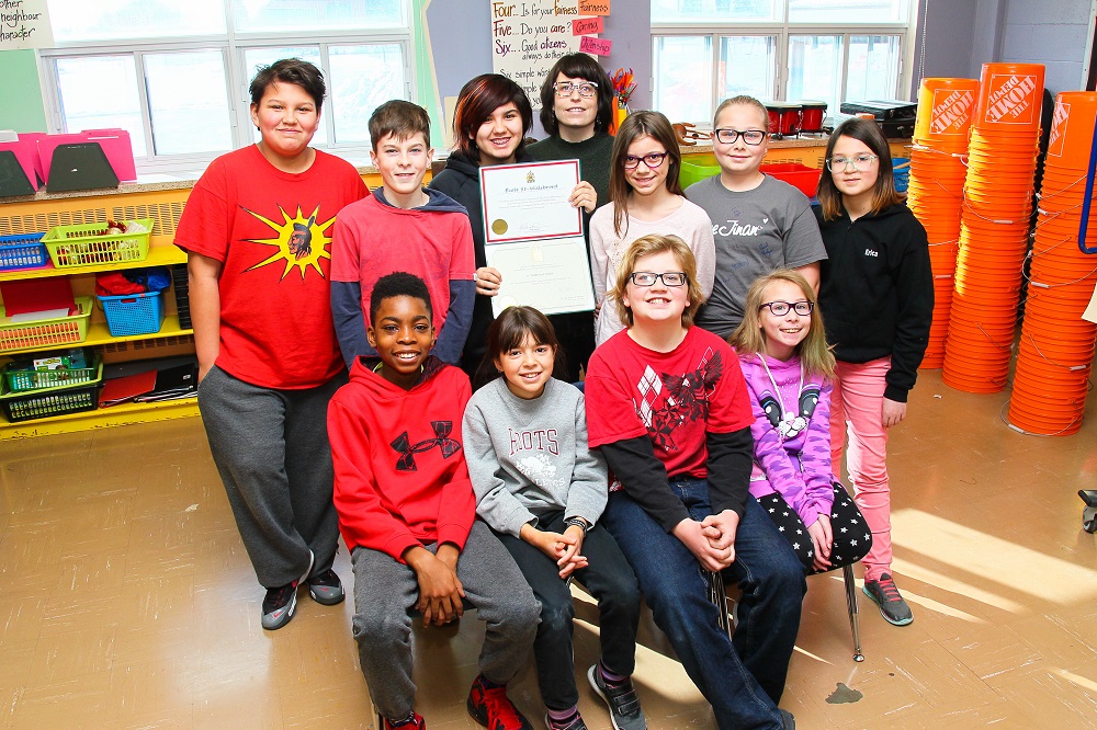 Image illustrant l'article: Justin Trudeau félicite l’école Saint-Willibrord pour son hymne trilingue
