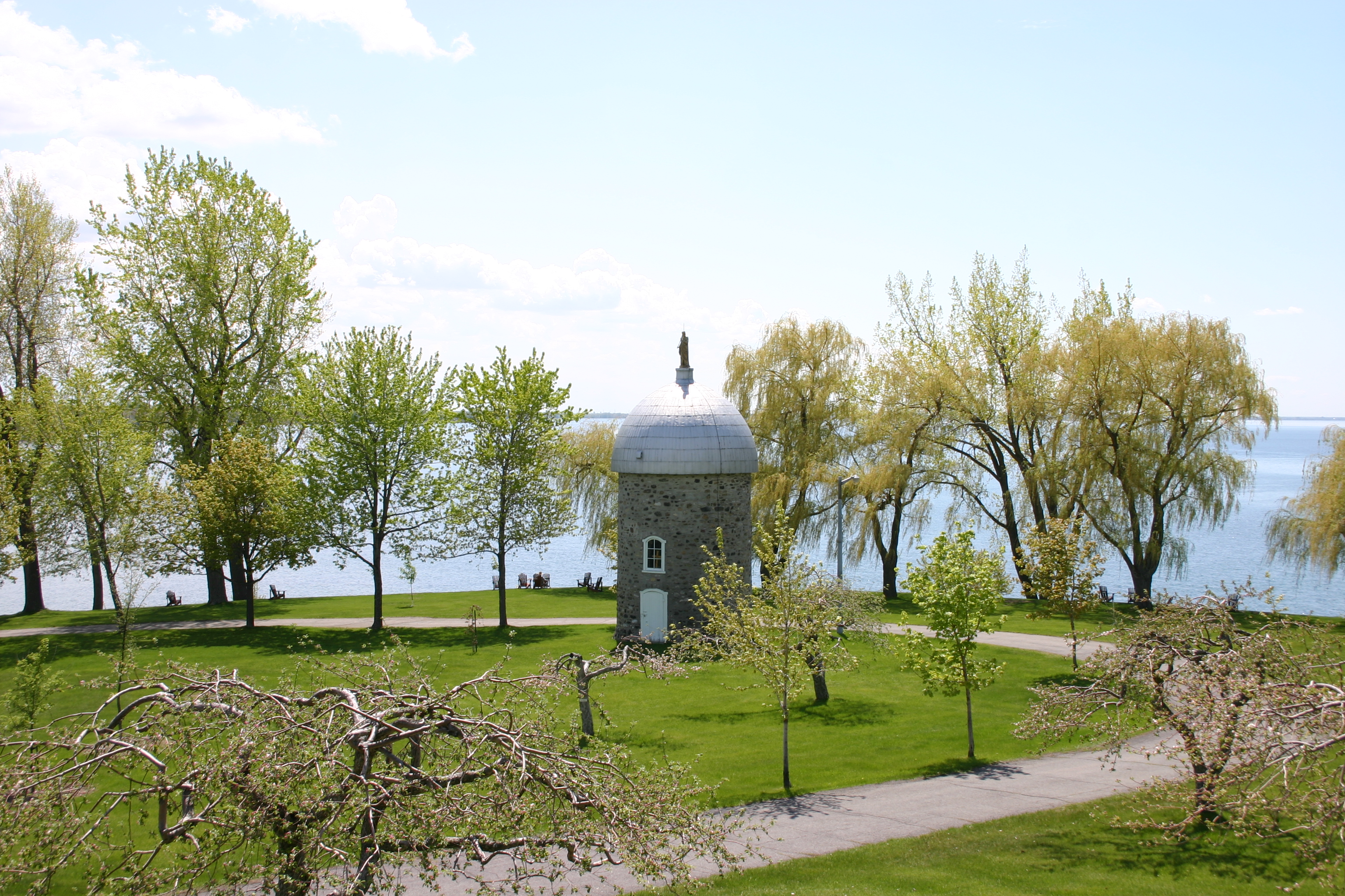 Image illustrant l'article: Le moulin de l’île Saint-Bernard également protégé