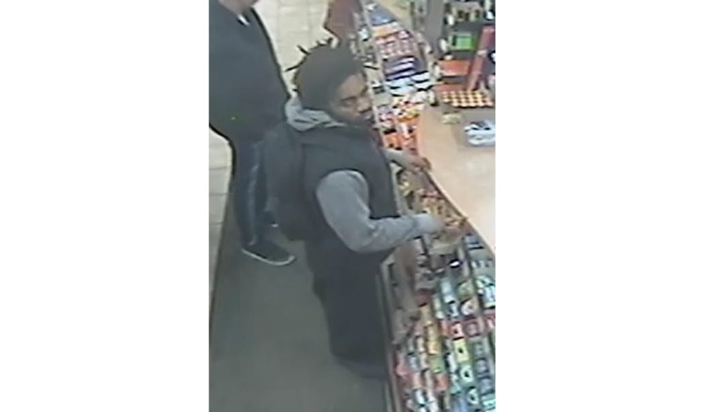 Recherché pour usage de faux billets