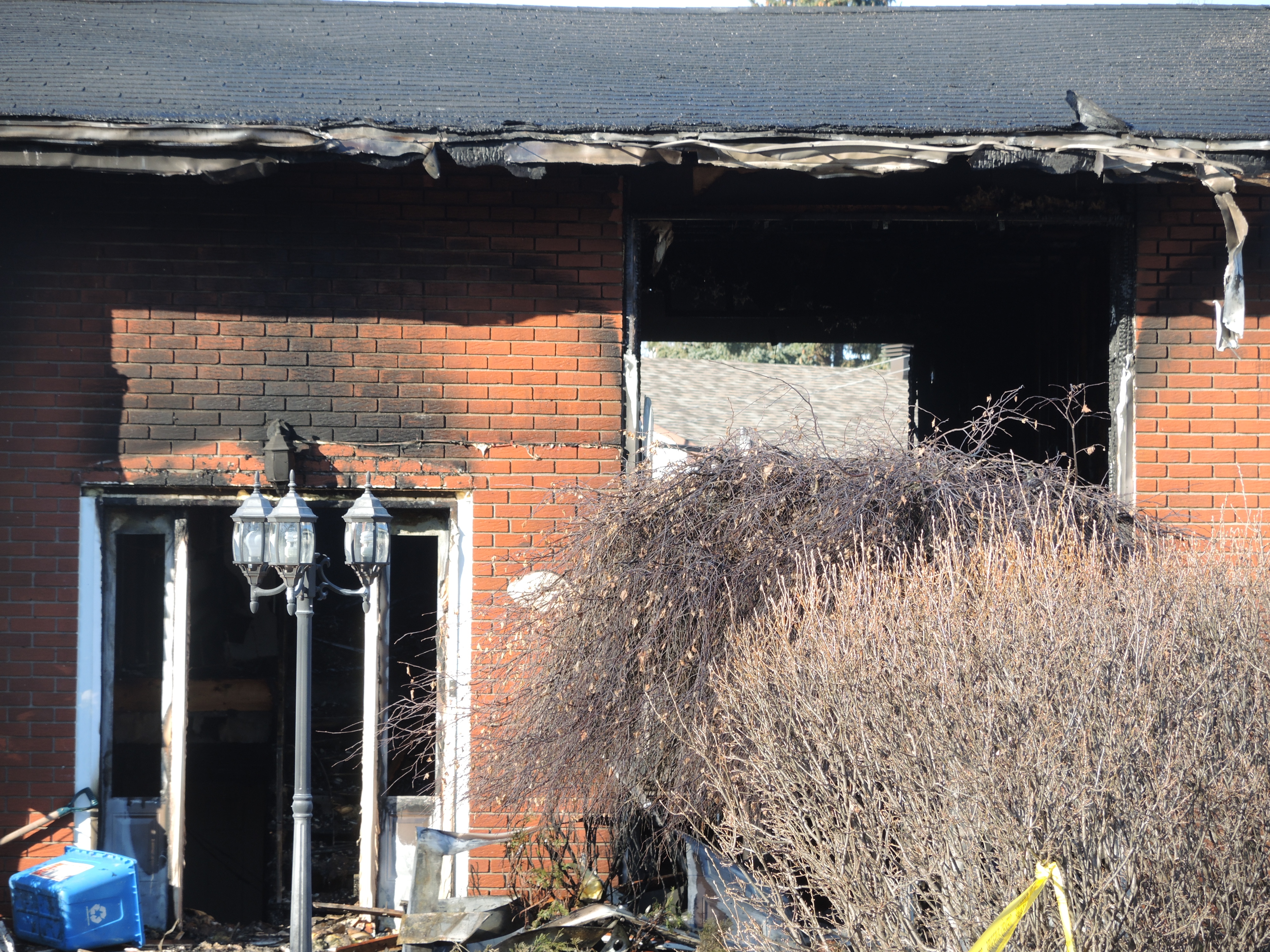 Le feu ravage une maison à Châteauguay