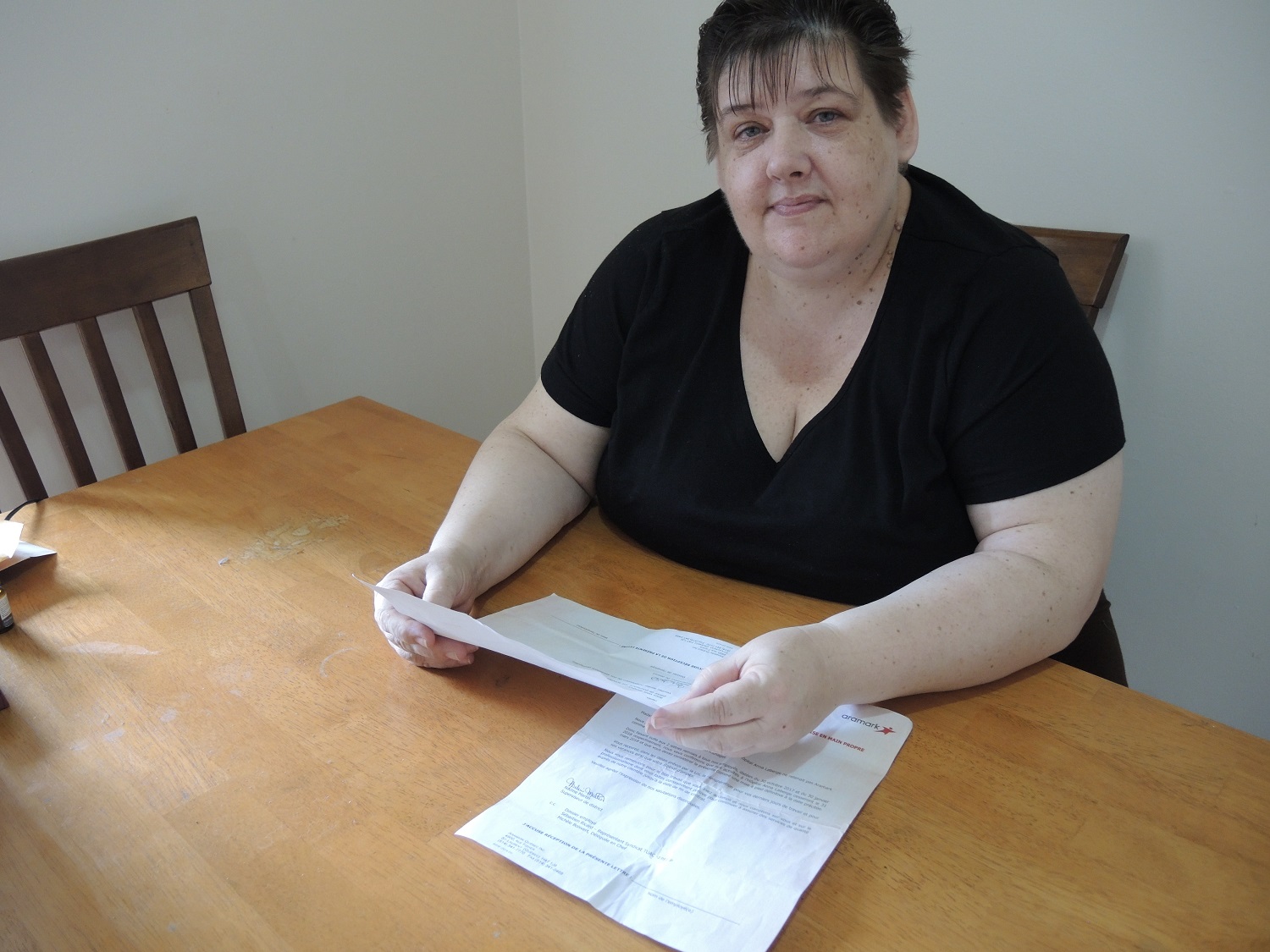 Elle perd son emploi à la suite d’un changement de fournisseur