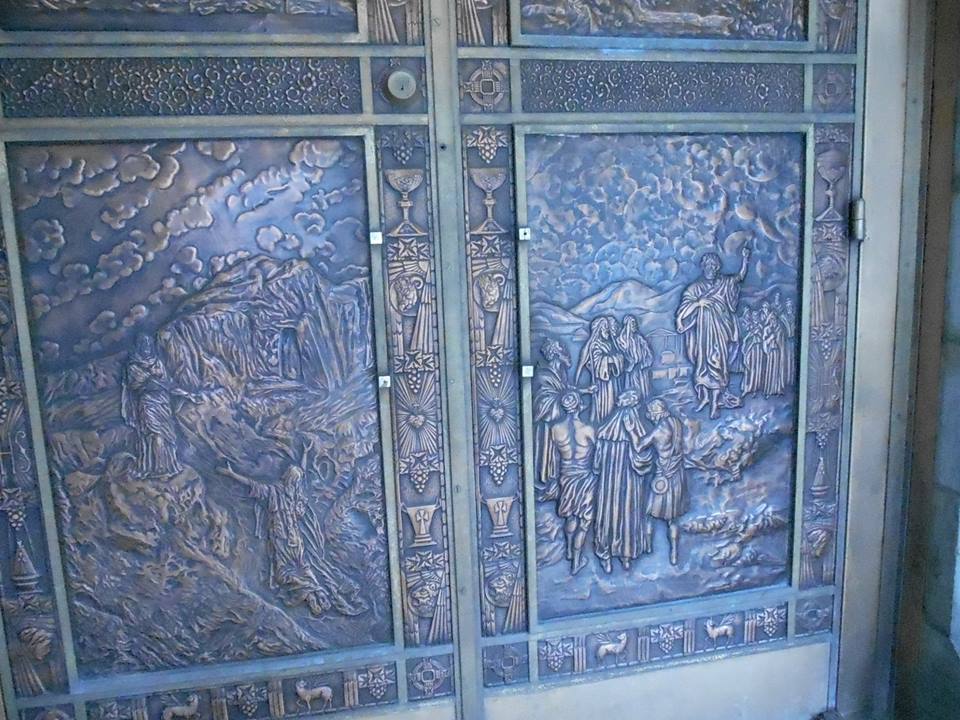 Des voleurs frappent à la basilique-cathédrale