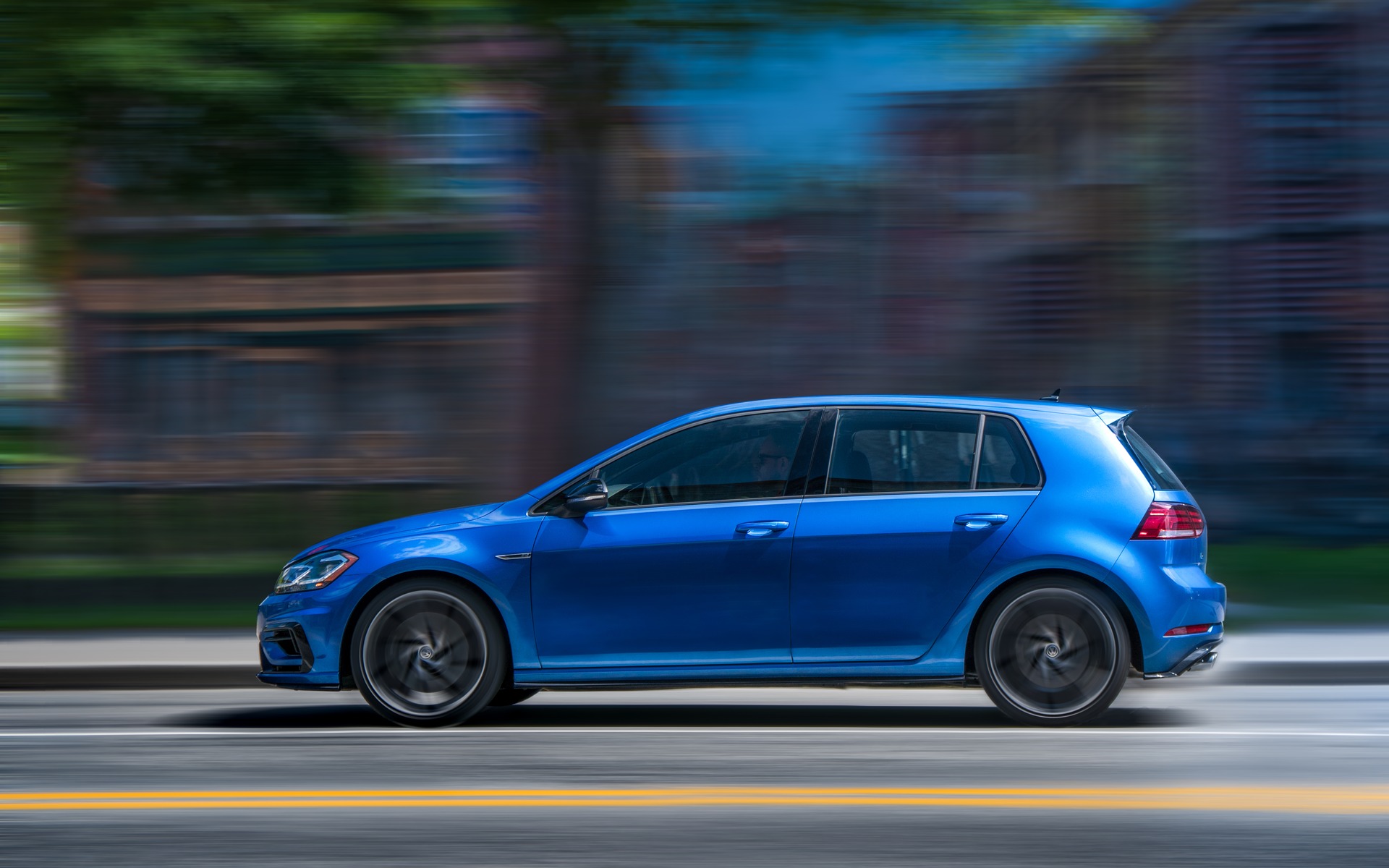 Image illustrant l'article: Volkswagen Golf R 2018 : SuperGolf!