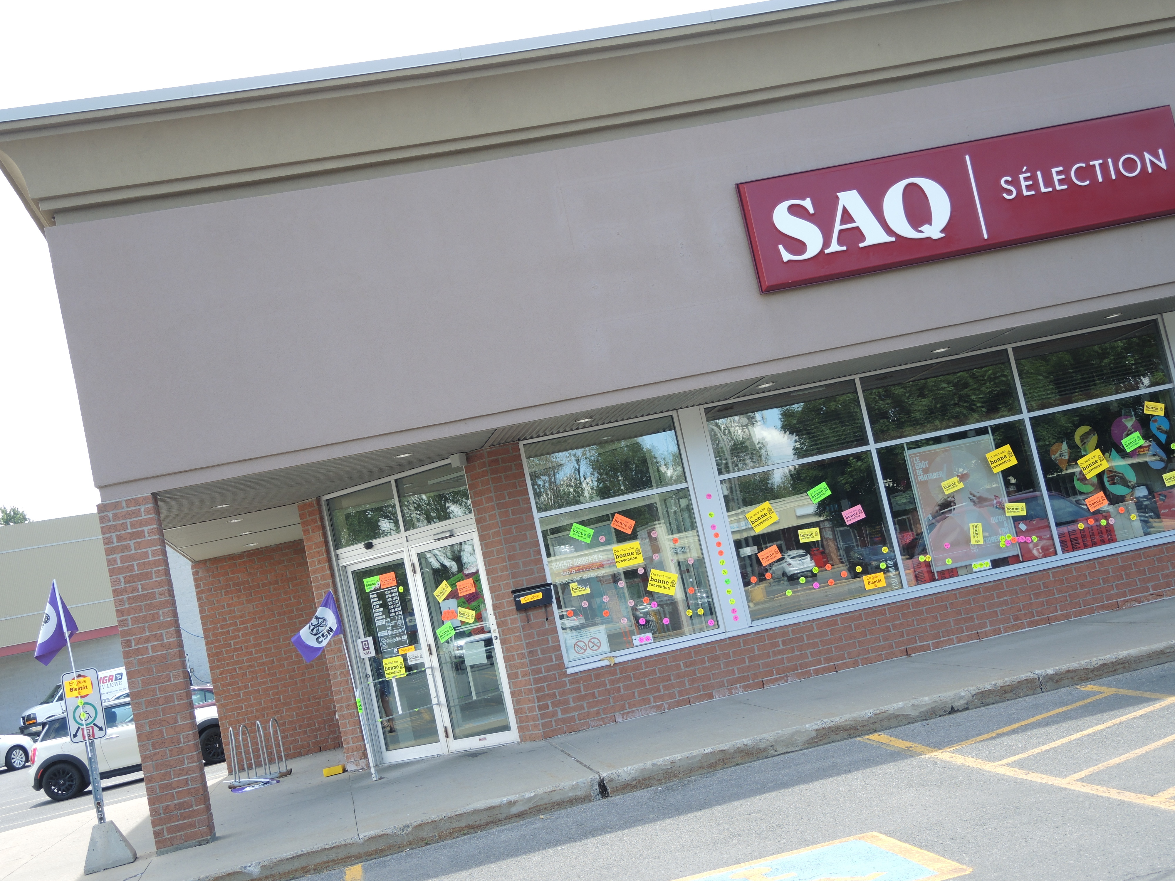 Image illustrant l'article: Les employés de la SAQ en grève