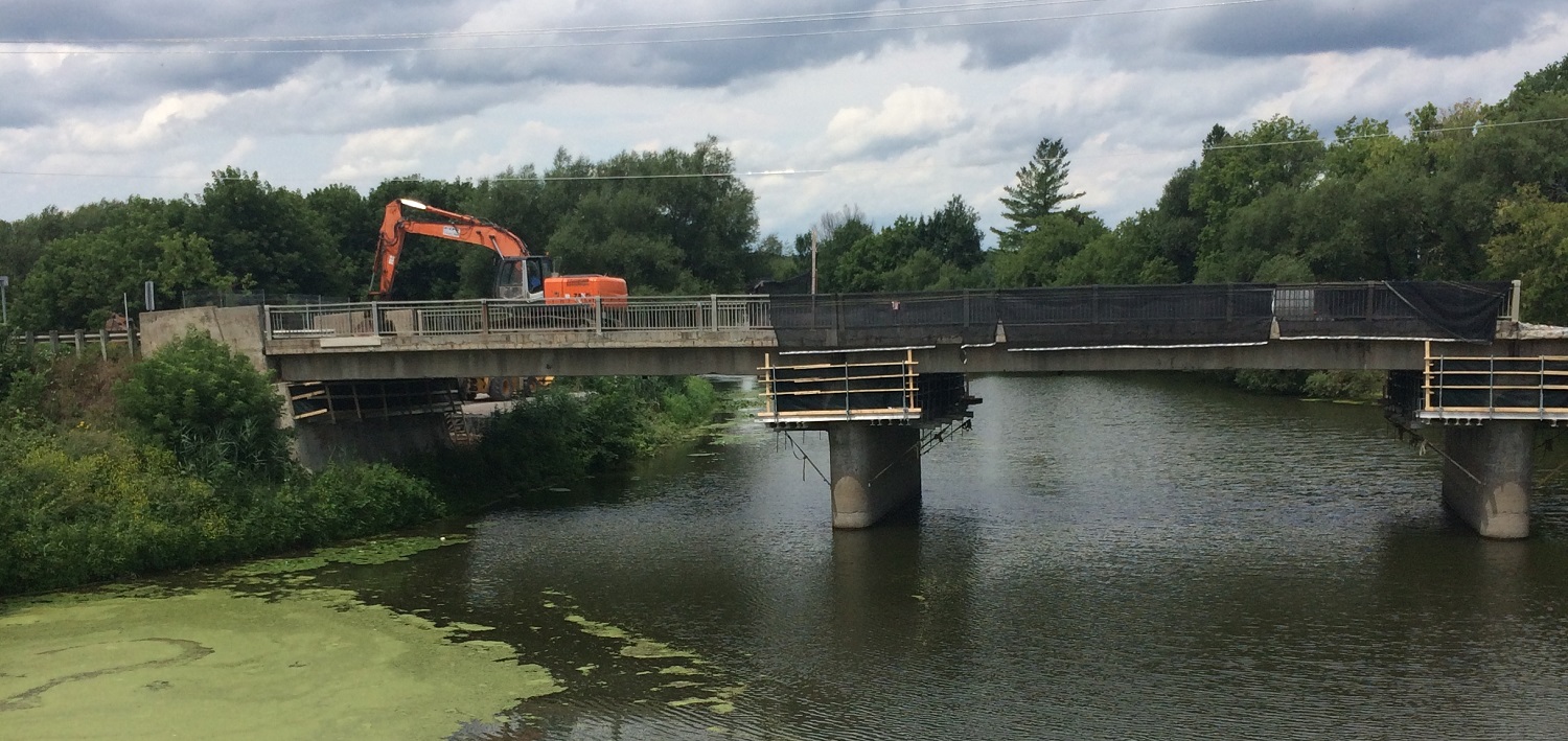 Le pont de la Fourche à Sainte-Martine en reconstruction