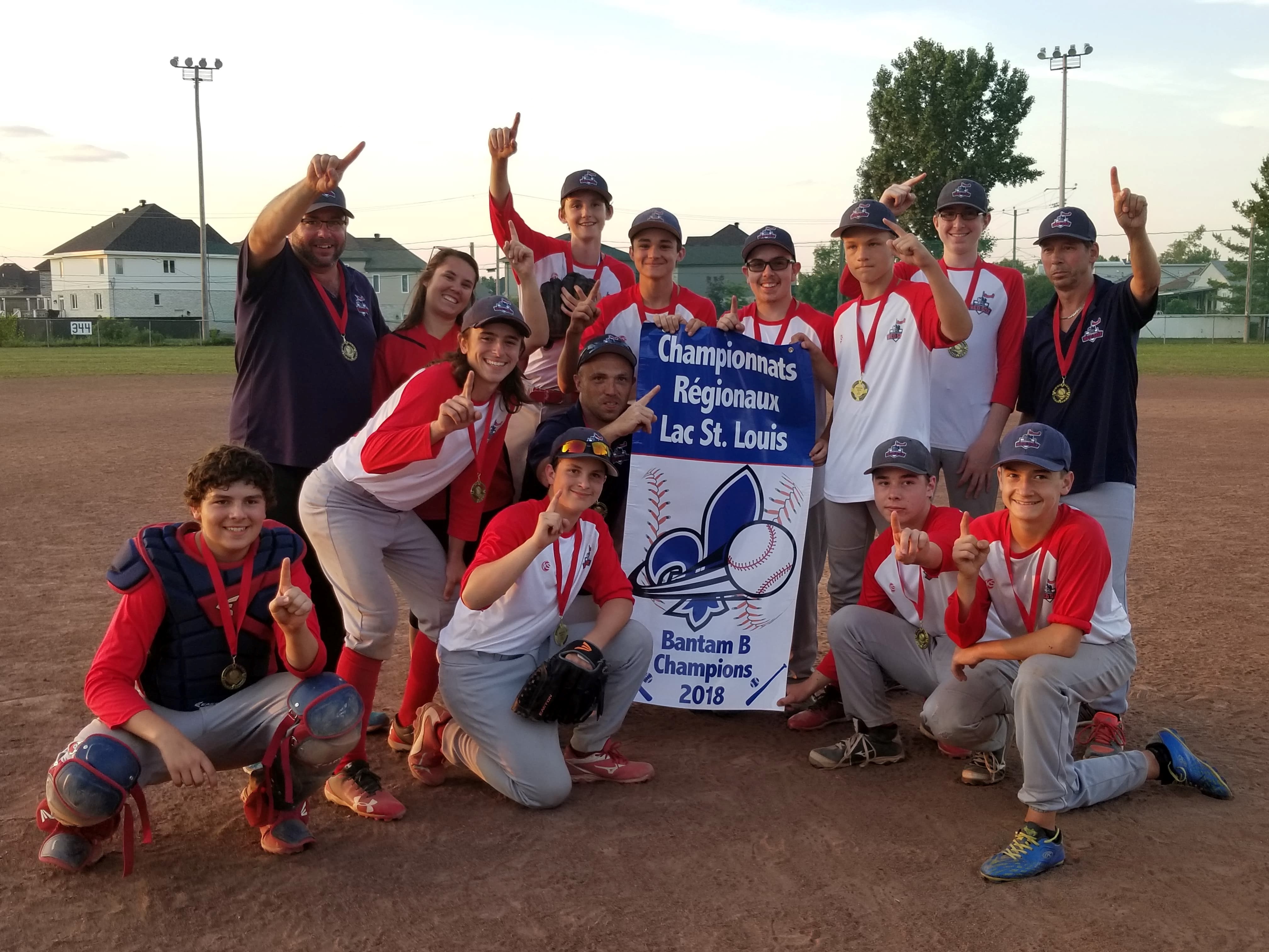 Image illustrant l'article: Du baseball en masse au parc Yvan-Franco