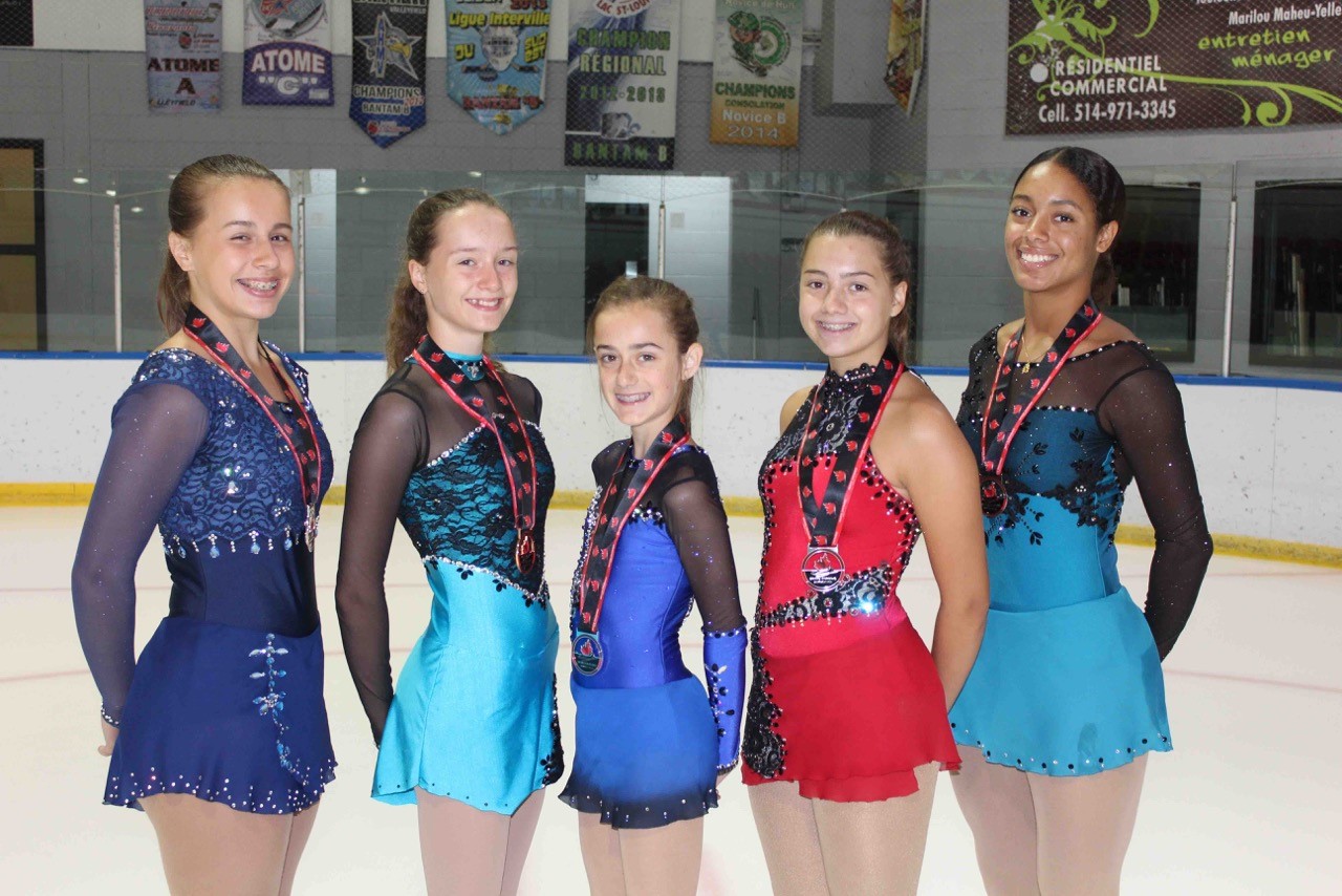 Des patineuses de Mercier sur le podium