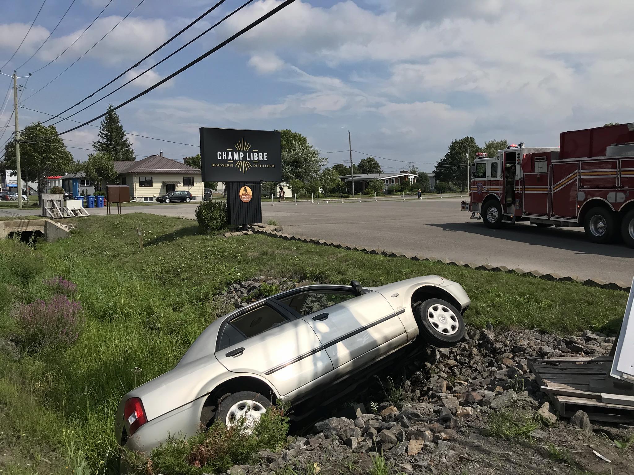 Emboutie par une remorqueuse à Mercier
