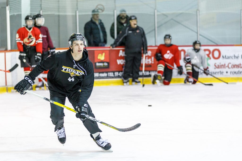 Maxime Comtois dispute son premier match dans la LNH