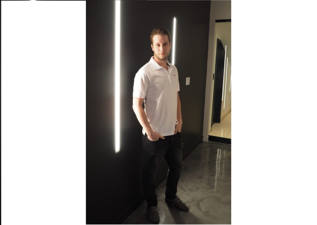 Image illustrant l'article: Sur le plateau de la superproduction américaine Midway