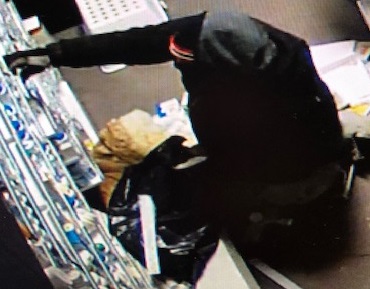 Recherché pour vol de médicaments