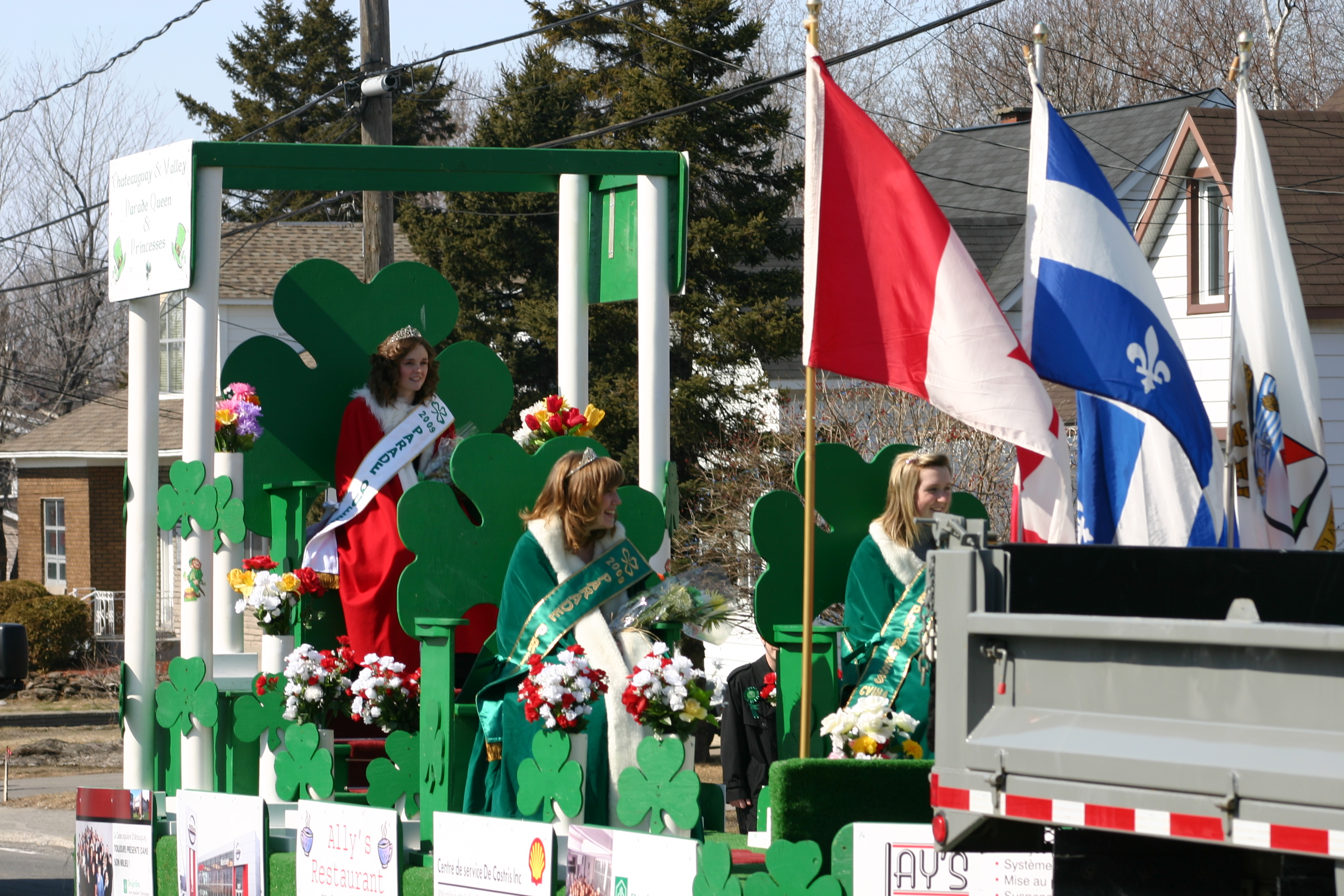 7 aspirantes au titre de reine du défilé de la Saint-Patrick à Châteauguay