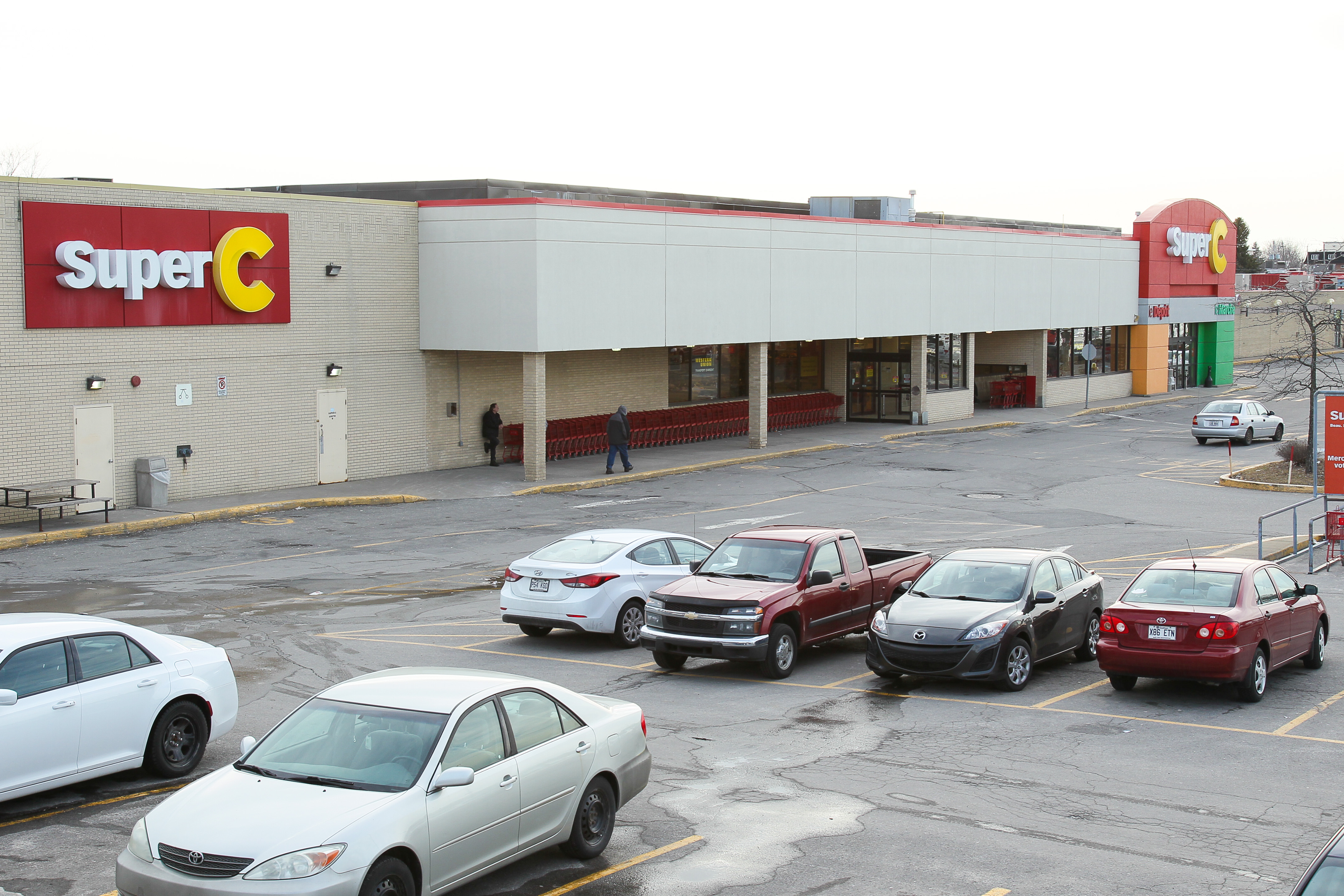 Risques d’affaissements de toitures: «surveillez les signes», conseillent les pompiers