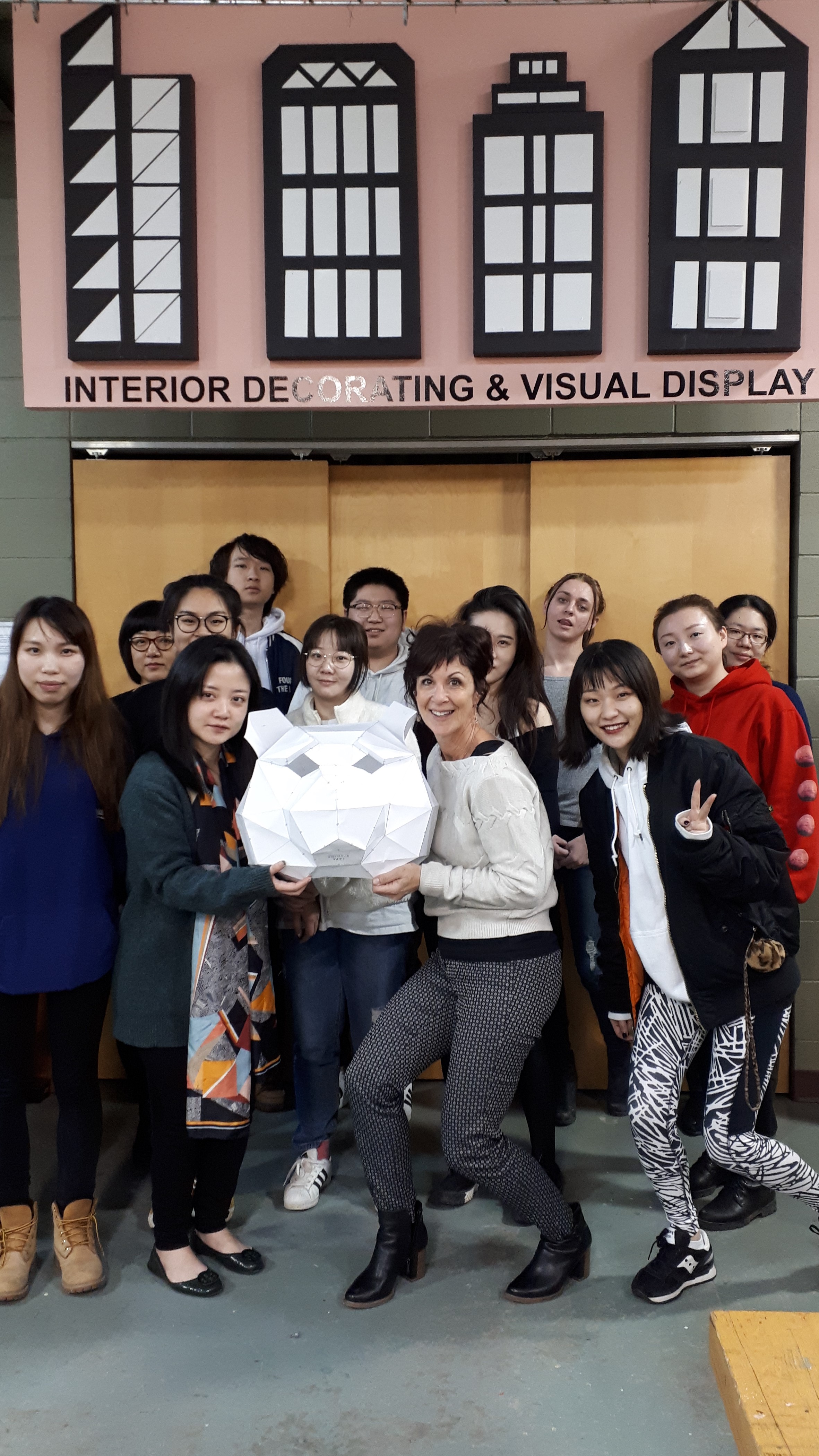 La petite histoire d&rsquo;une vitrine créée par des étudiants du Centre Nova