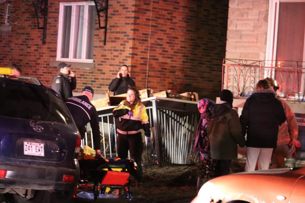 Trois personnes blessées dans l’effondrement d’un balcon