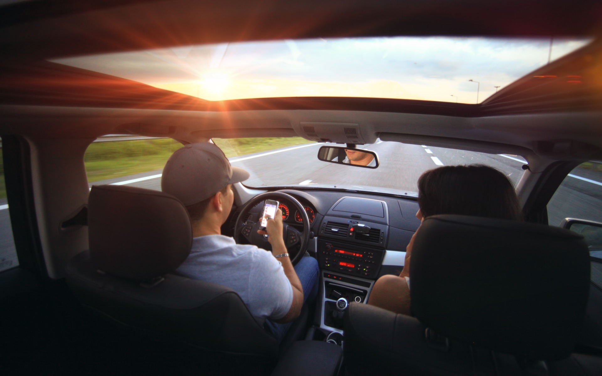 Image illustrant l'article: Cellulaire au volant : la fonction haut-parleur interdite, tranche un juge