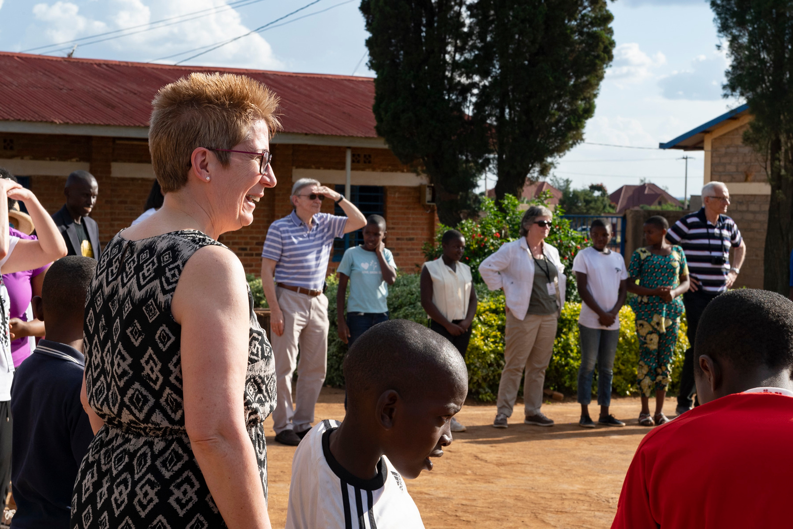 Image illustrant l'article: La députée Brenda Shanahan au Rwanda