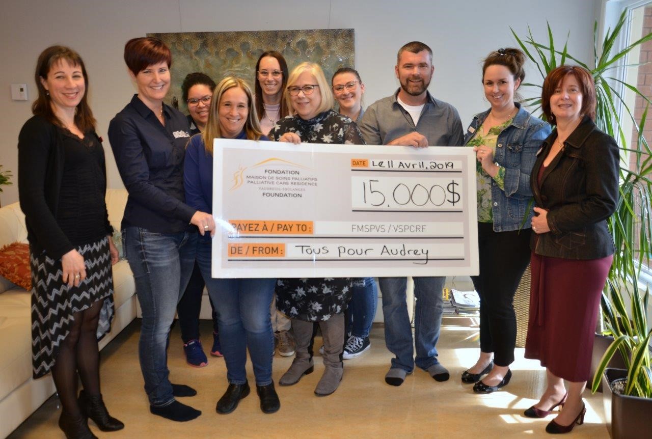 Image illustrant l'article: Don de 15 000 $ en mémoire d'une victime du cancer