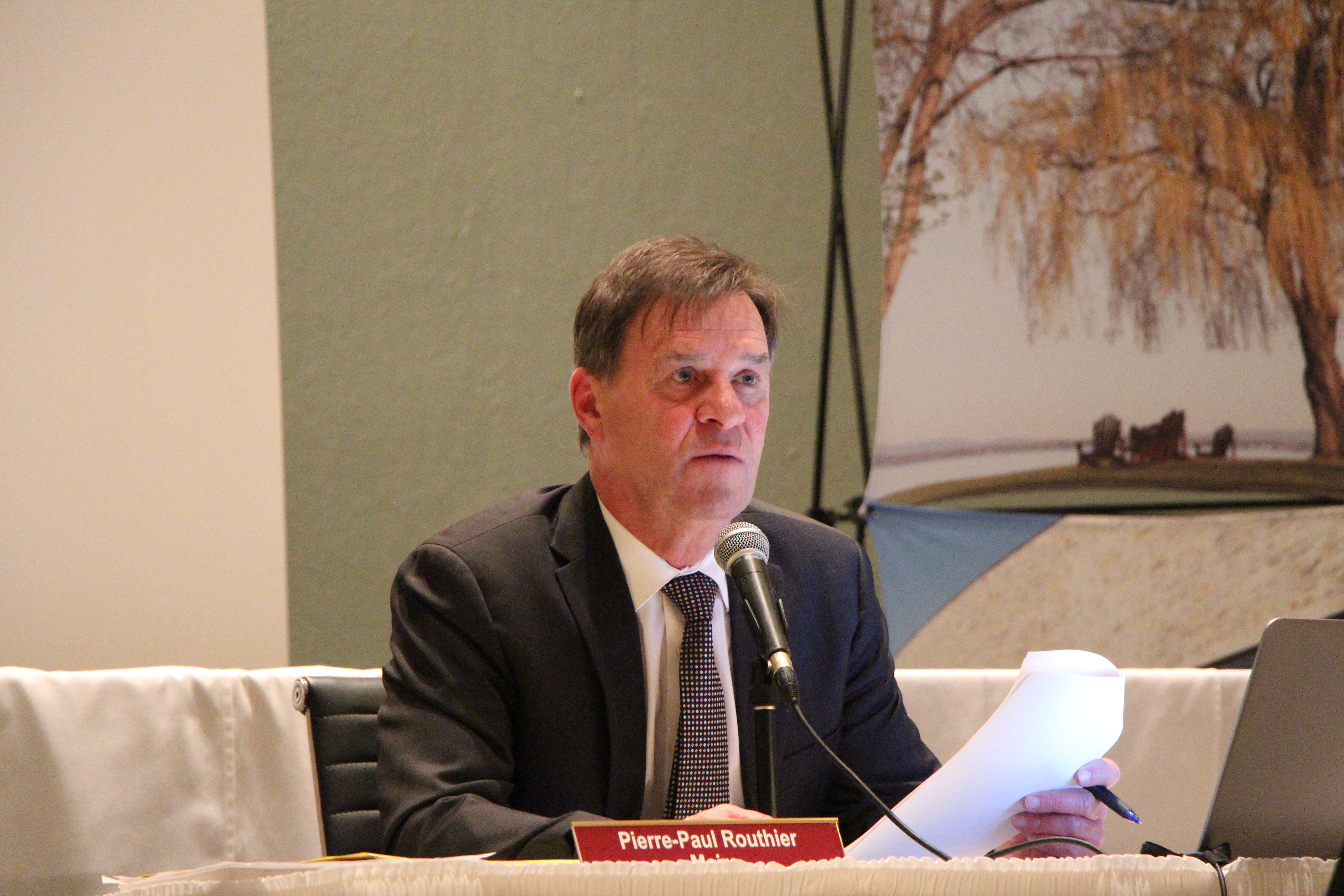 Le maire de Châteauguay conteste sa radiation du Barreau