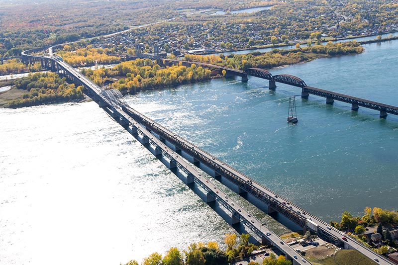 Construction of new Mercier Bridge structure: Project advances despite fears in Kahnawake