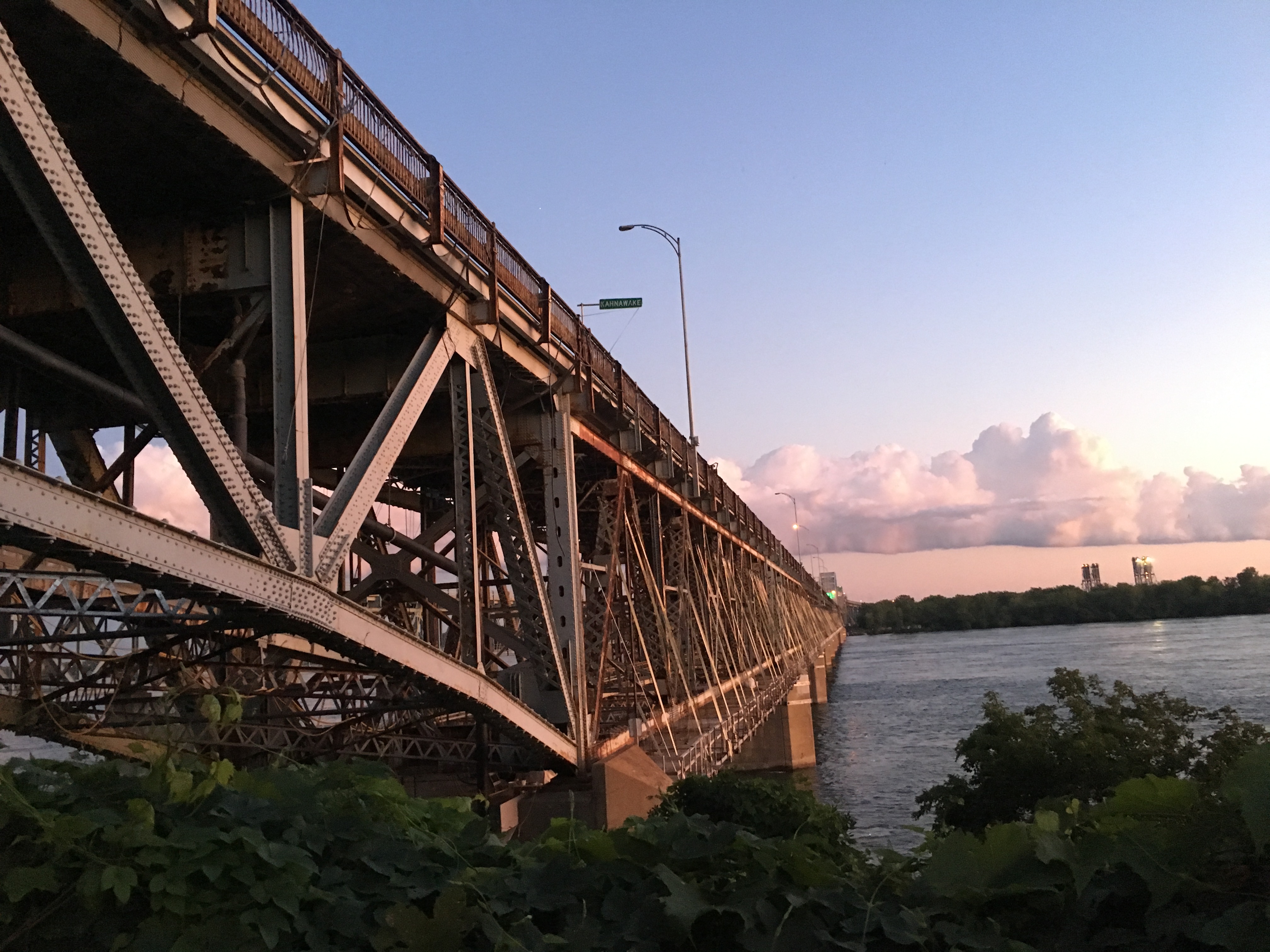 Image illustrant l'article: Travaux de nuit au pont Mercier