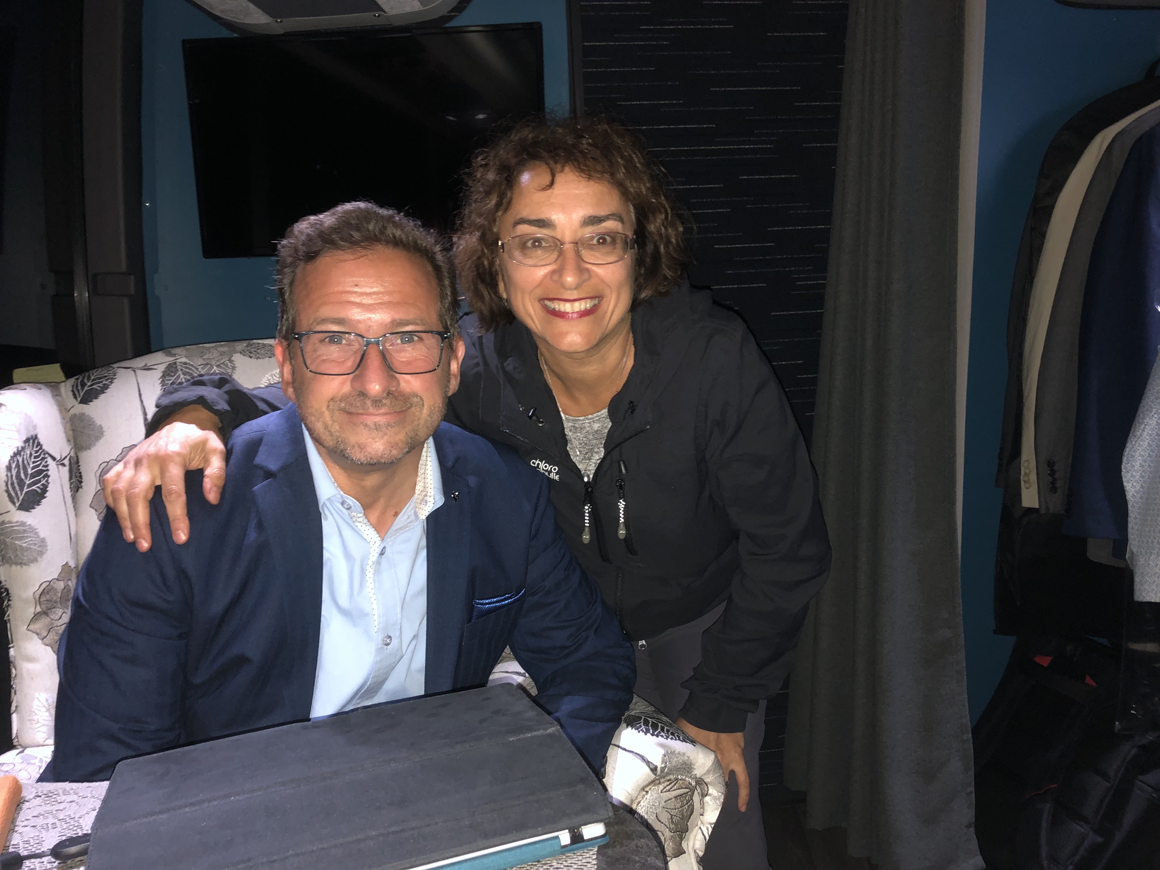 Le chef du Bloc passe saluer les gens âgés à Beauharnois