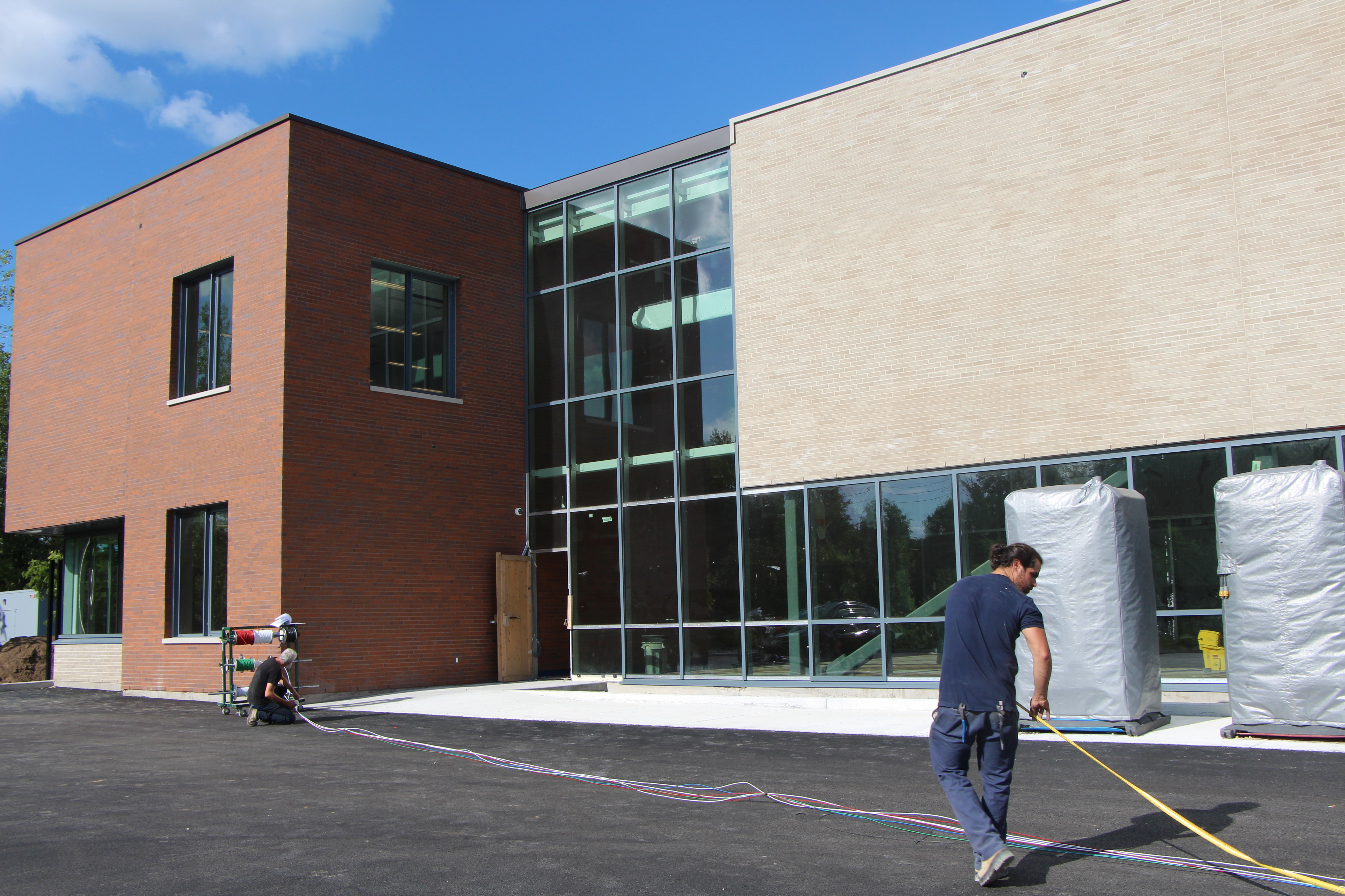 Comment on construit une école