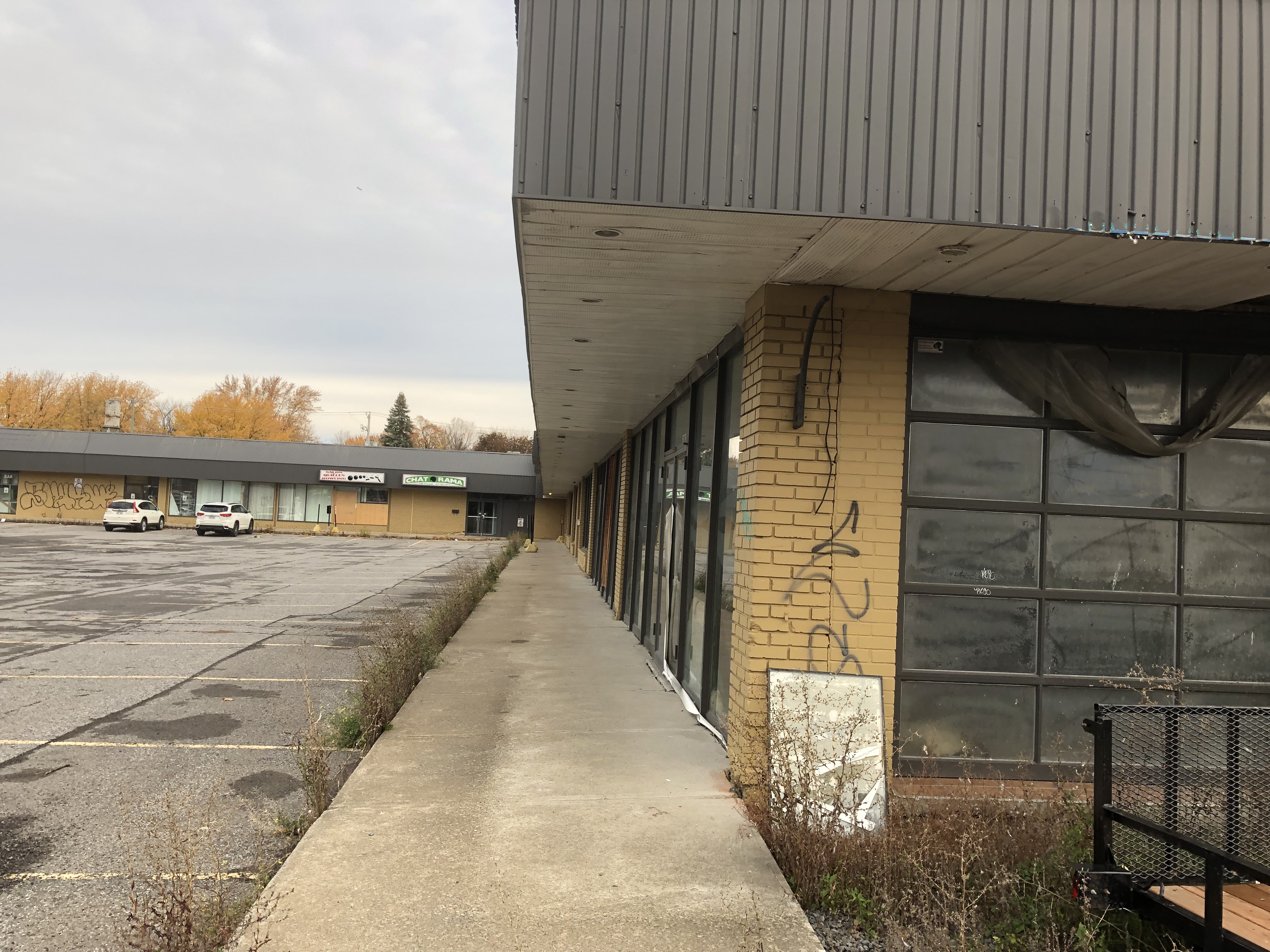 Centre commercial dans la mire de la Ville