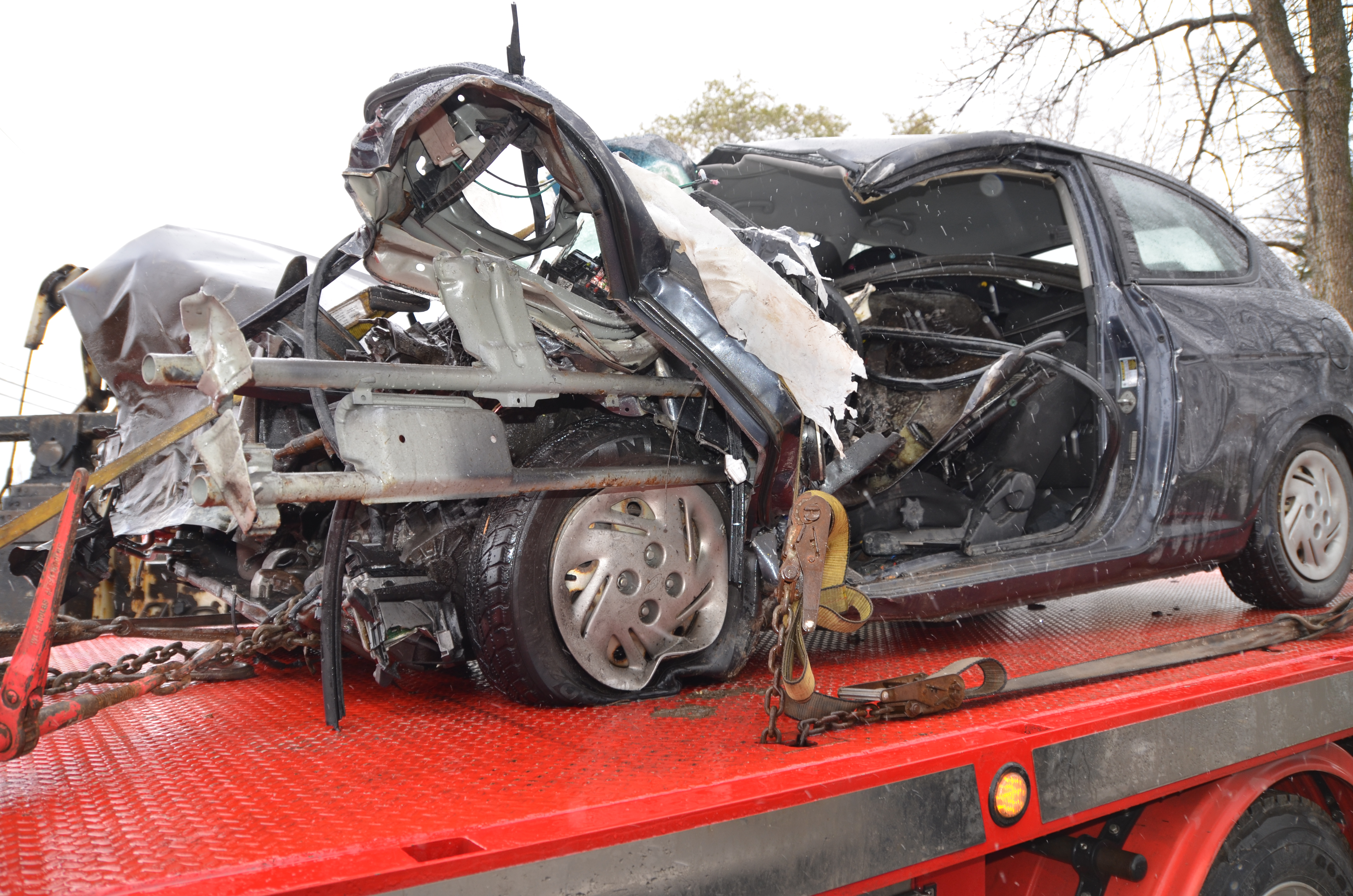 Image illustrant l'article: Collision frontale entre un poids lourd et une voiture à Sainte-Martine