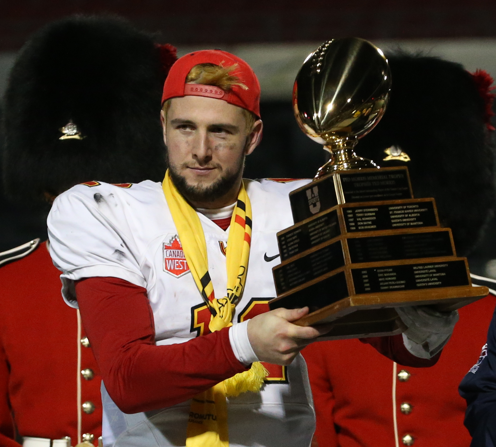 Un footballeur châteauguois gagne la Coupe Vanier
