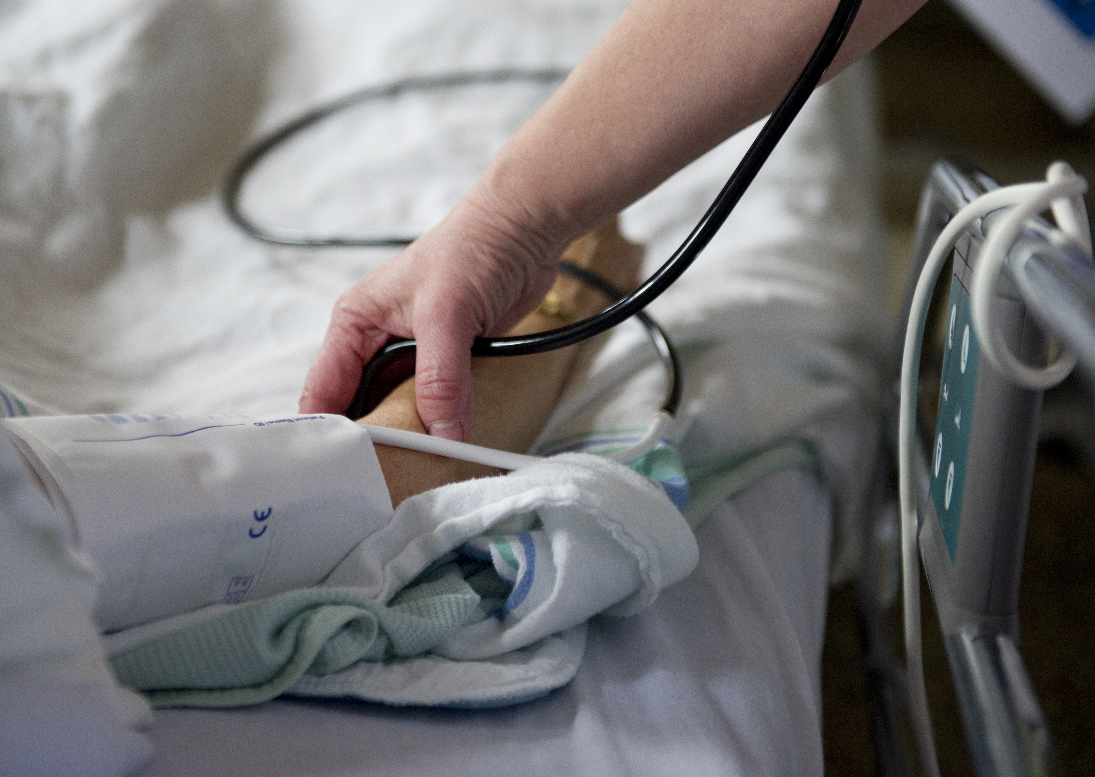 Restriction des visites dans les hôpitaux et CHSLD