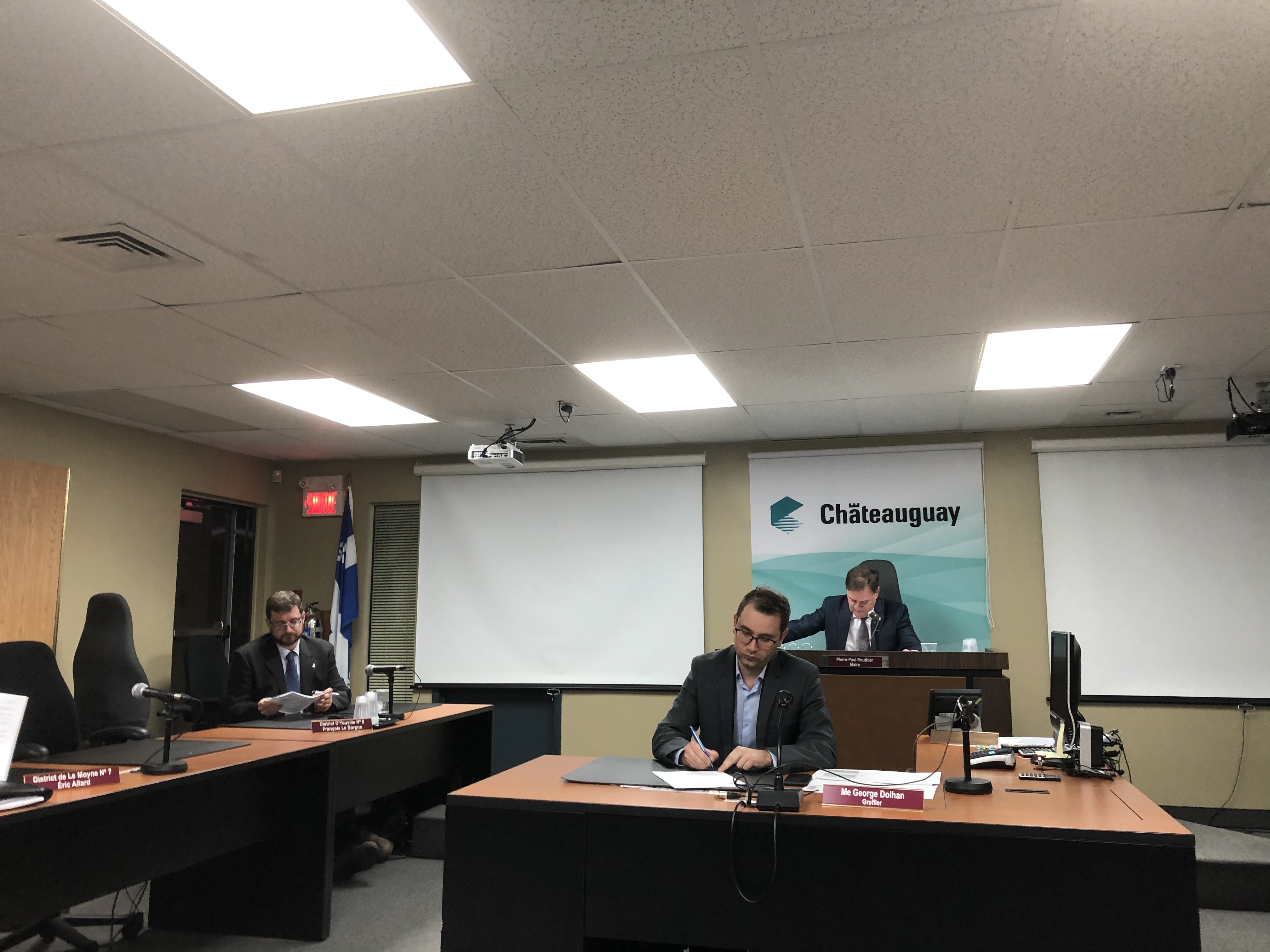 Image illustrant l'article: Faits saillants de l'assemblée du conseil de Châteauguay marquée par la COVID-19
