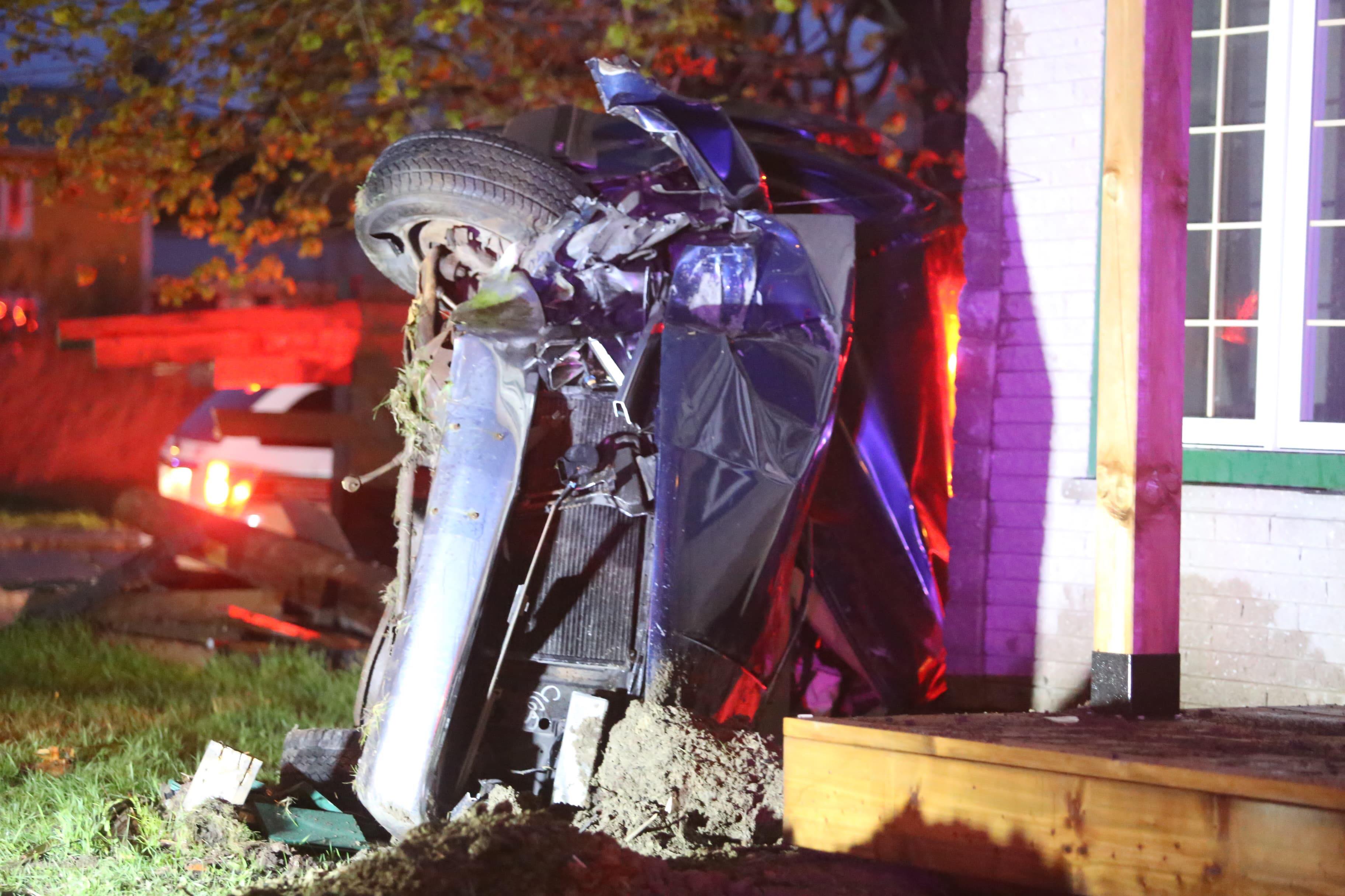 Un pick-up vient près d’emboutir une maison à Beauharnois