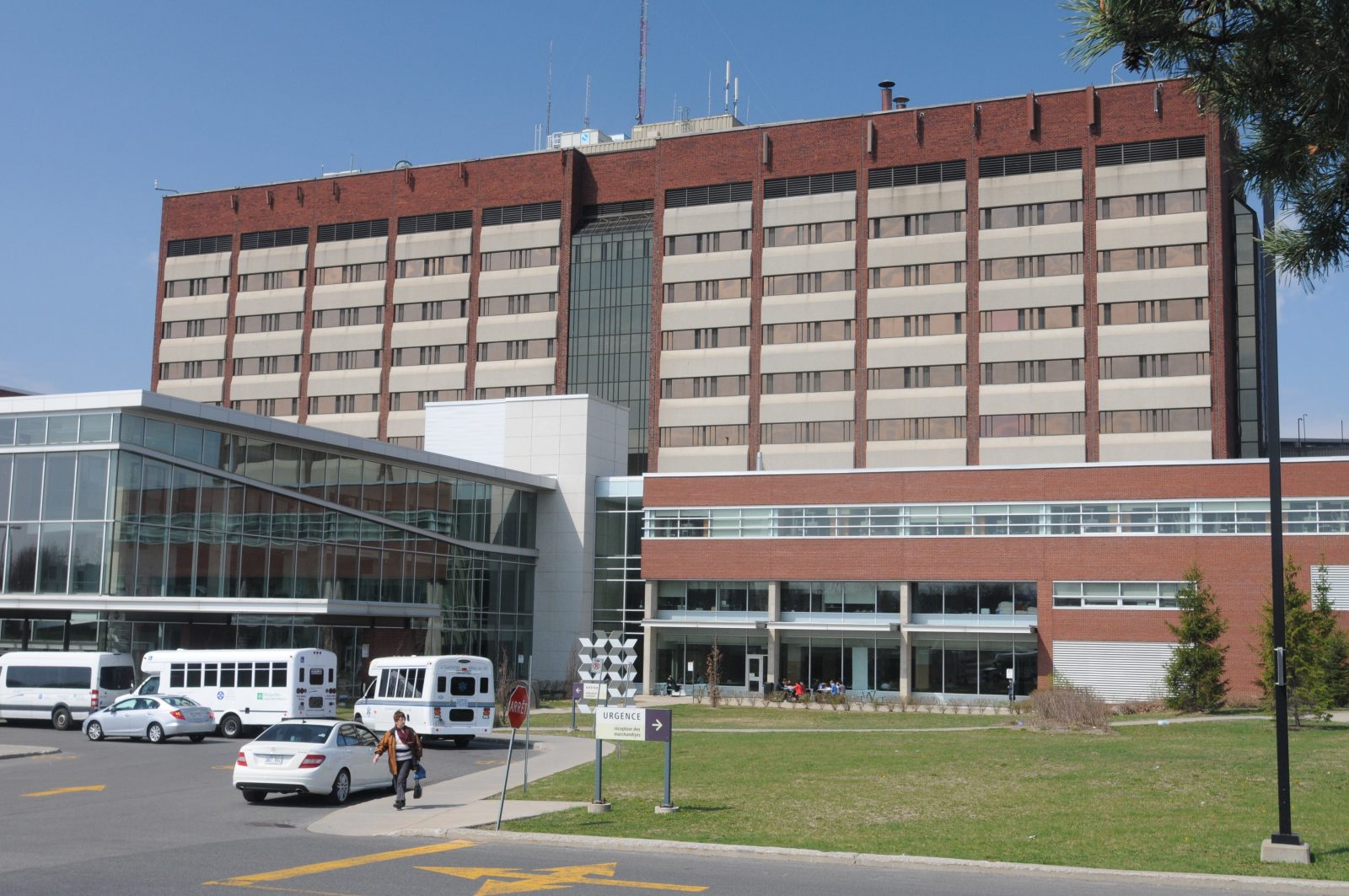 Image illustrant l'article: COVID-19 : plus de 15 travailleurs touchés à l'hôpital Pierre-Boucher