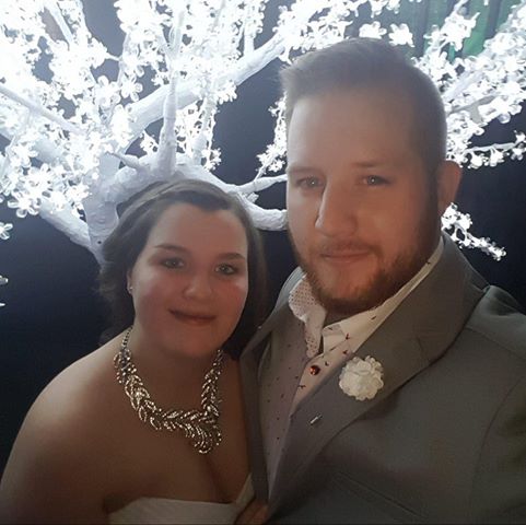 Il déplore de ne pouvoir assister à l’échographie de son enfant à naître