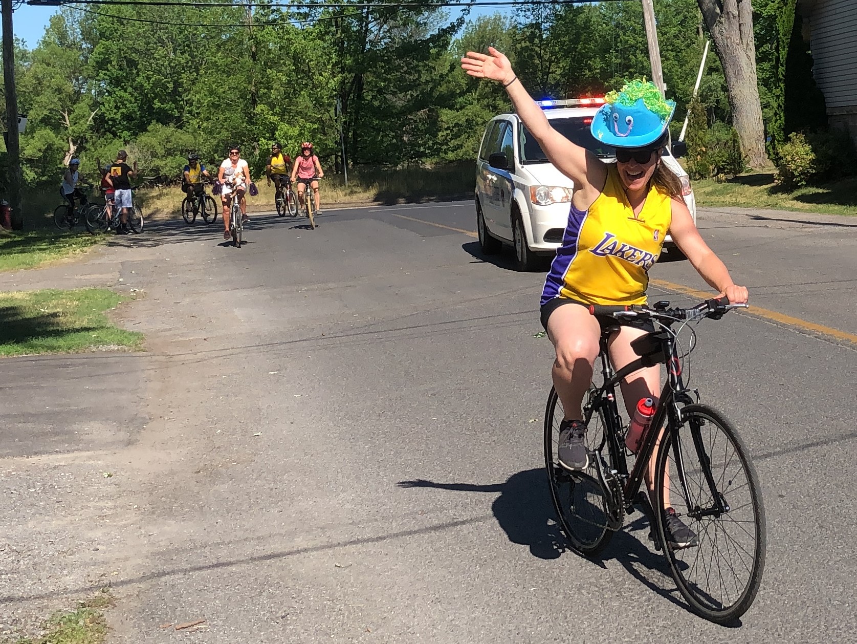 Au revoir à vélo aux élèves de l’école de la Rive